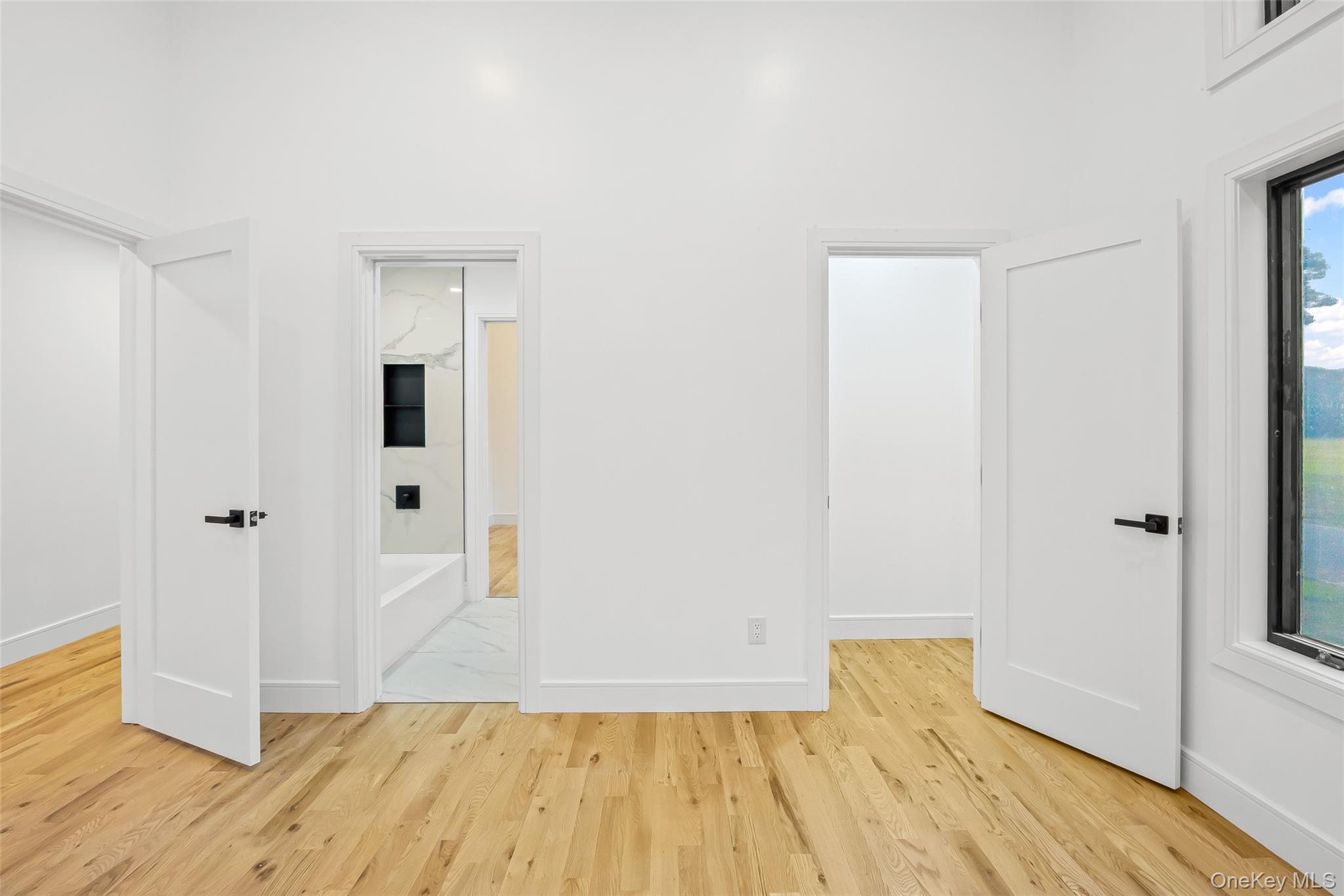 Single Family Tremont  Suffolk County, NY 11772, MLS-897470-16