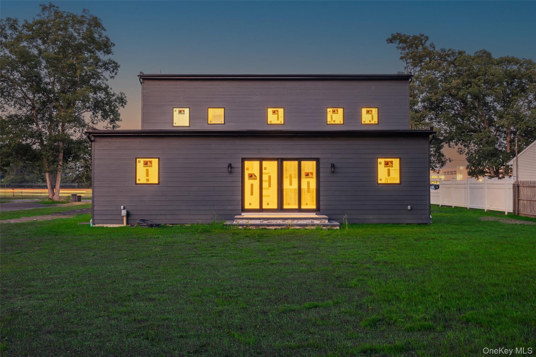 Single Family Tremont  Suffolk County, NY 11772, MLS-897470-6