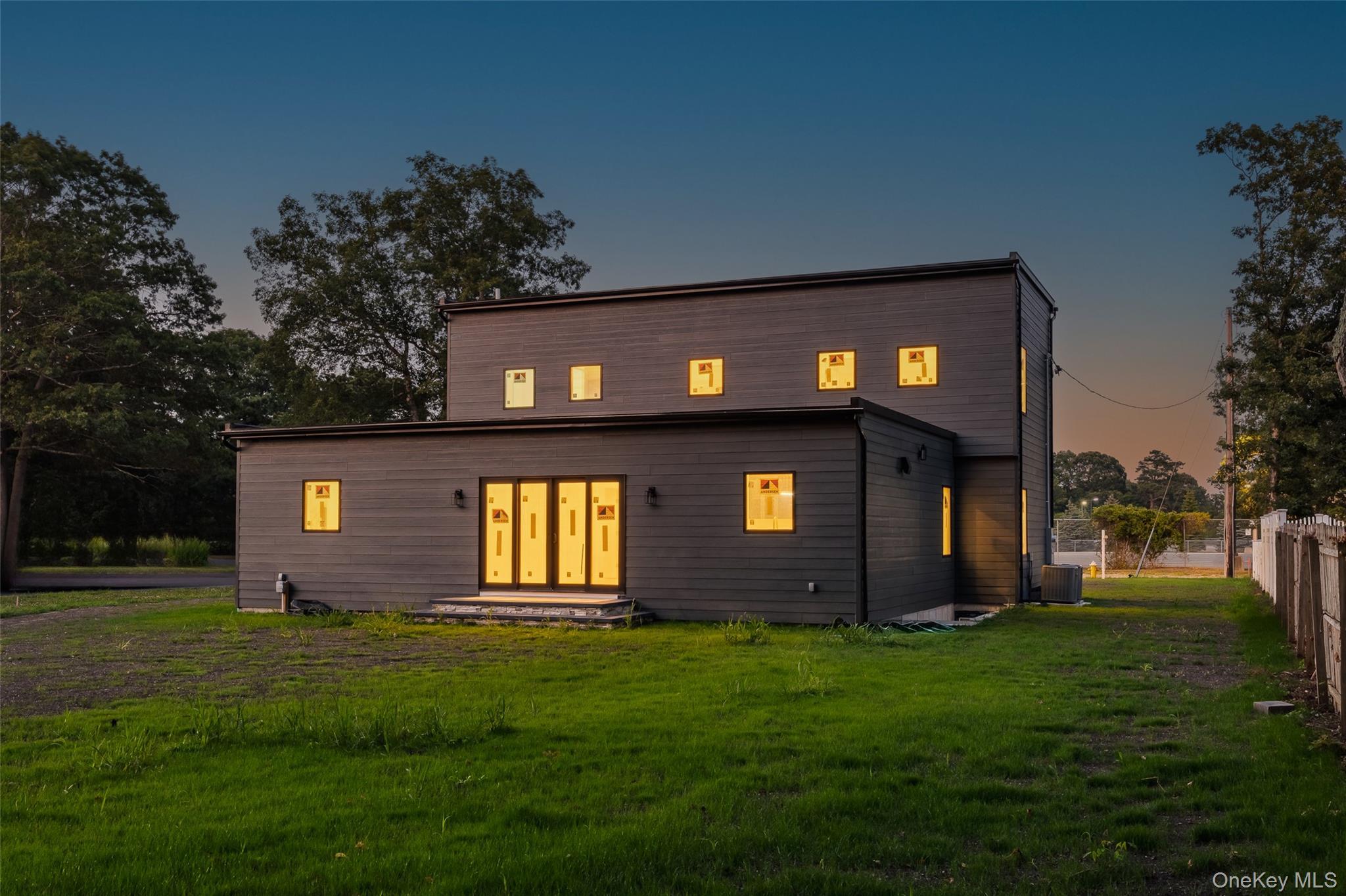 Single Family Tremont  Suffolk County, NY 11772, MLS-897470-7