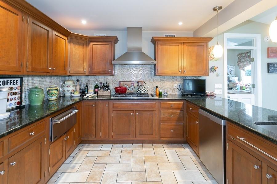 Single Family Avon  Nassau County, NY 11557, MLS-897528-4