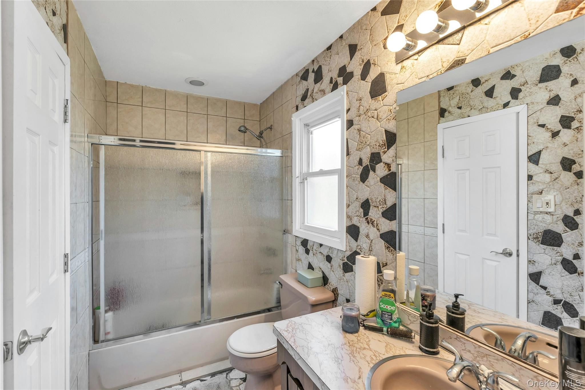 Single Family Townline  Suffolk County, NY 11788, MLS-897538-18