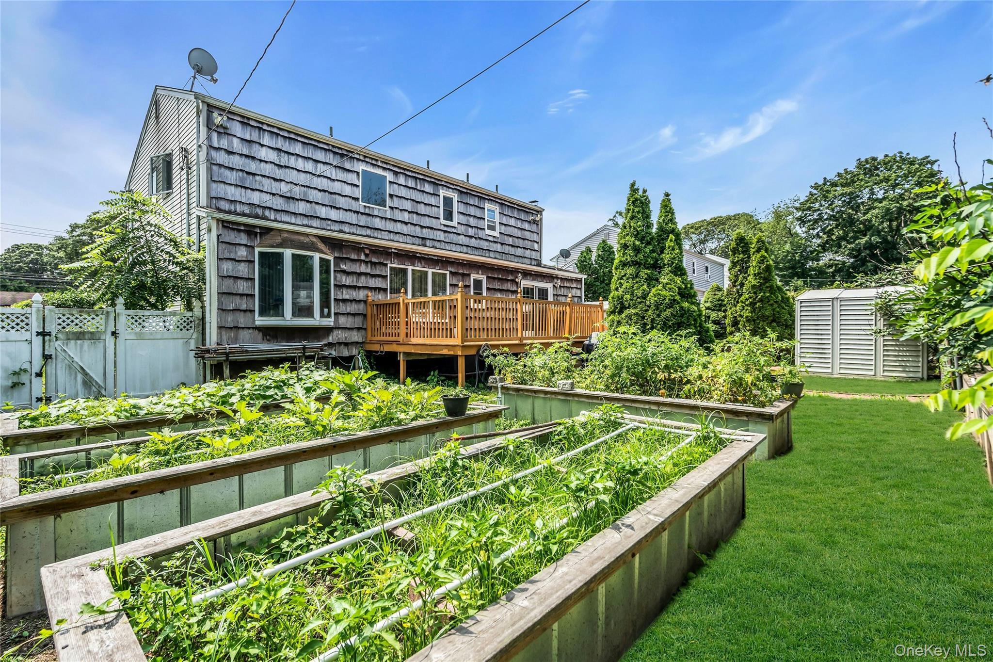 Single Family Townline  Suffolk County, NY 11788, MLS-897538-5