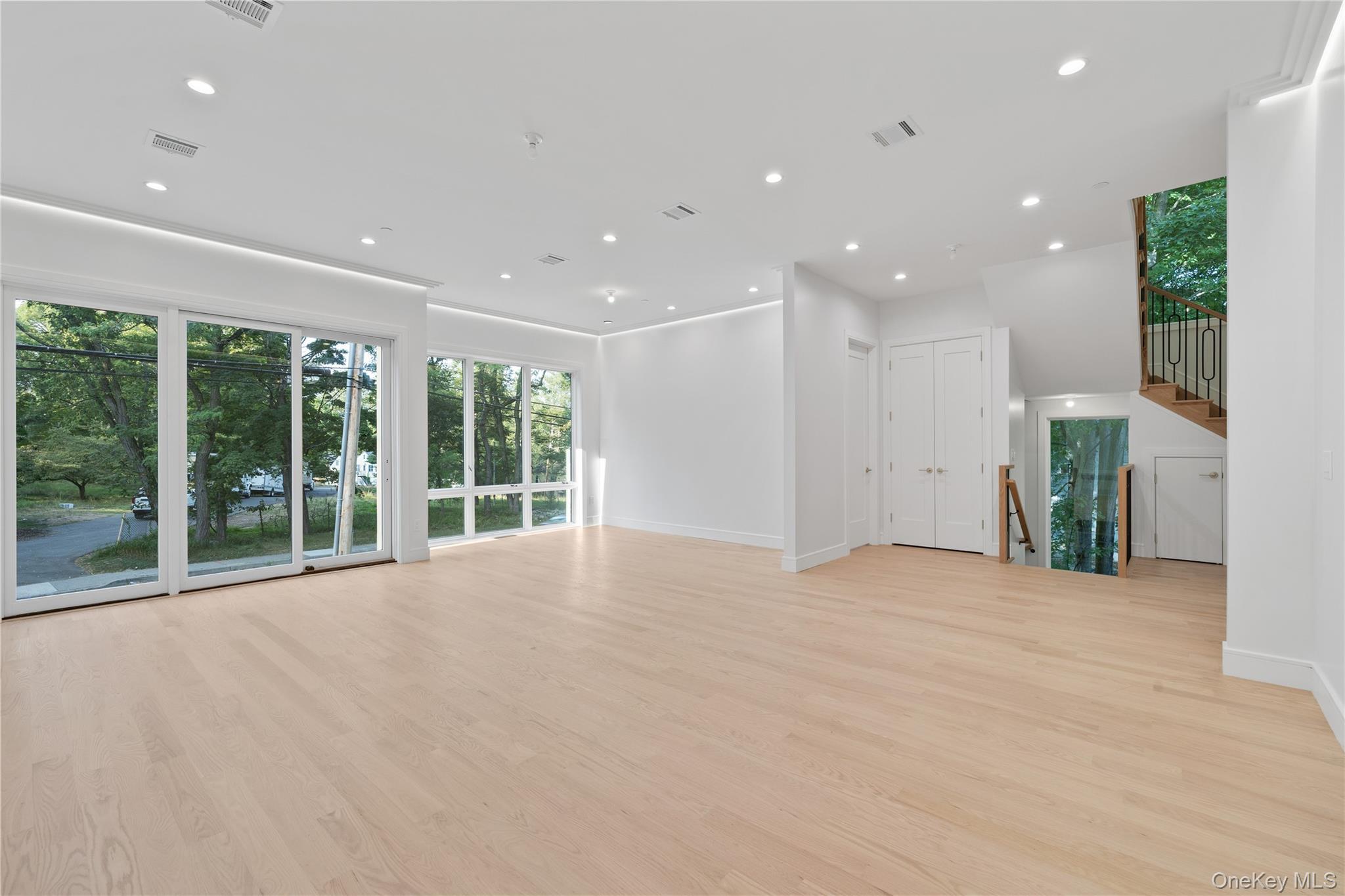 Condo Grove  Rockland County, NY 10952, MLS-897540-14