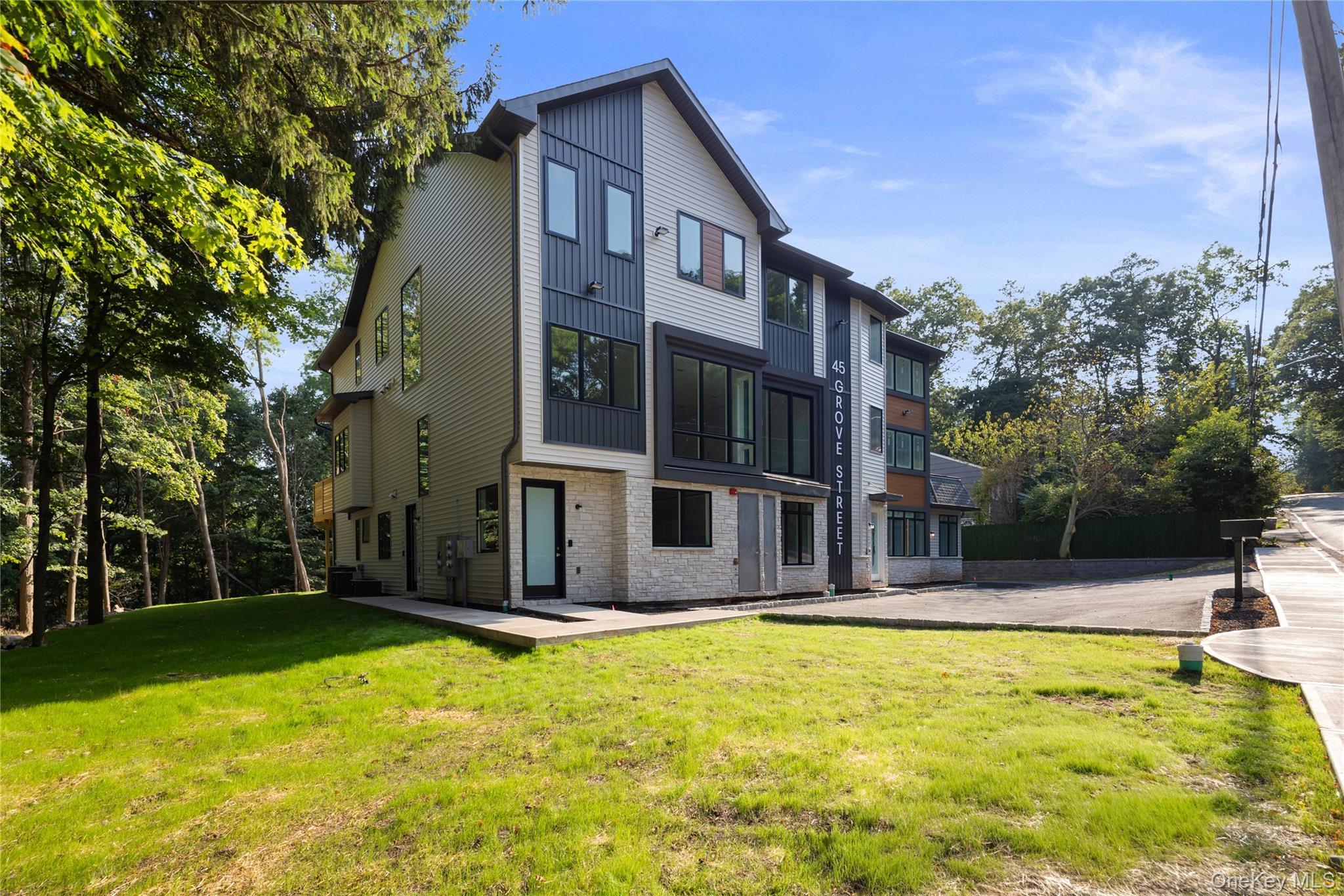 Condo Grove  Rockland County, NY 10952, MLS-897540-4