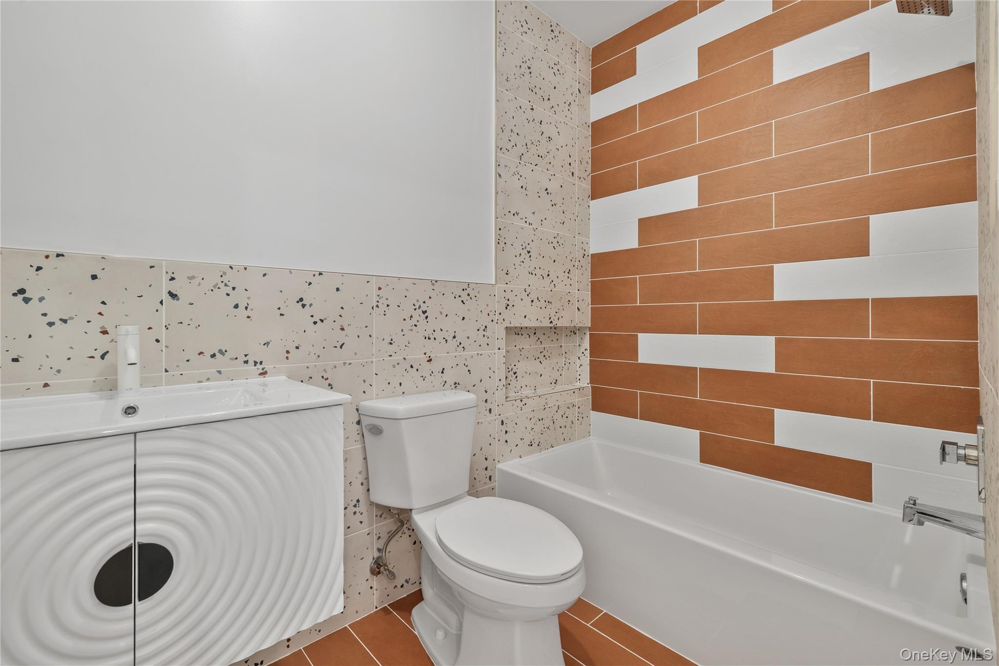 Condo Grove  Rockland County, NY 10952, MLS-897540-40