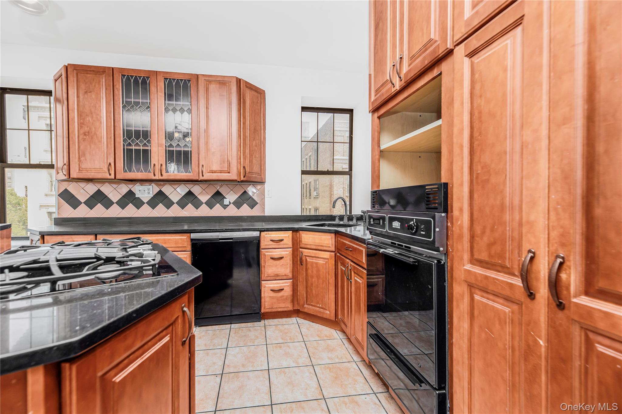 Coop Convent  Manhattan, NY 10027, MLS-897560-14