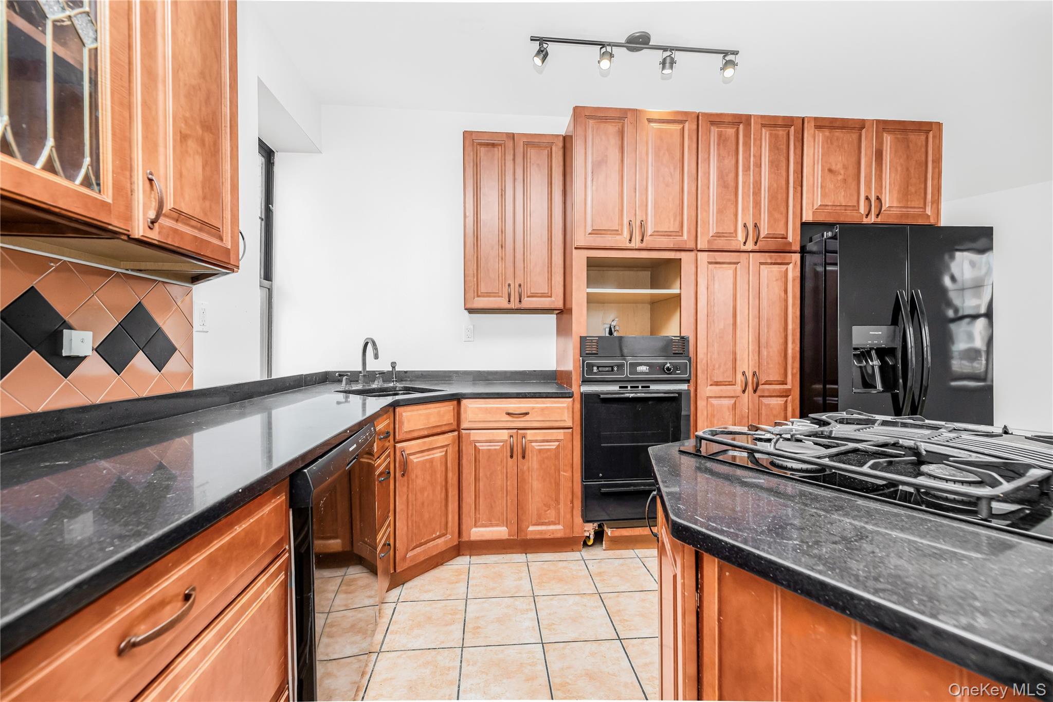 Coop Convent  Manhattan, NY 10027, MLS-897560-15