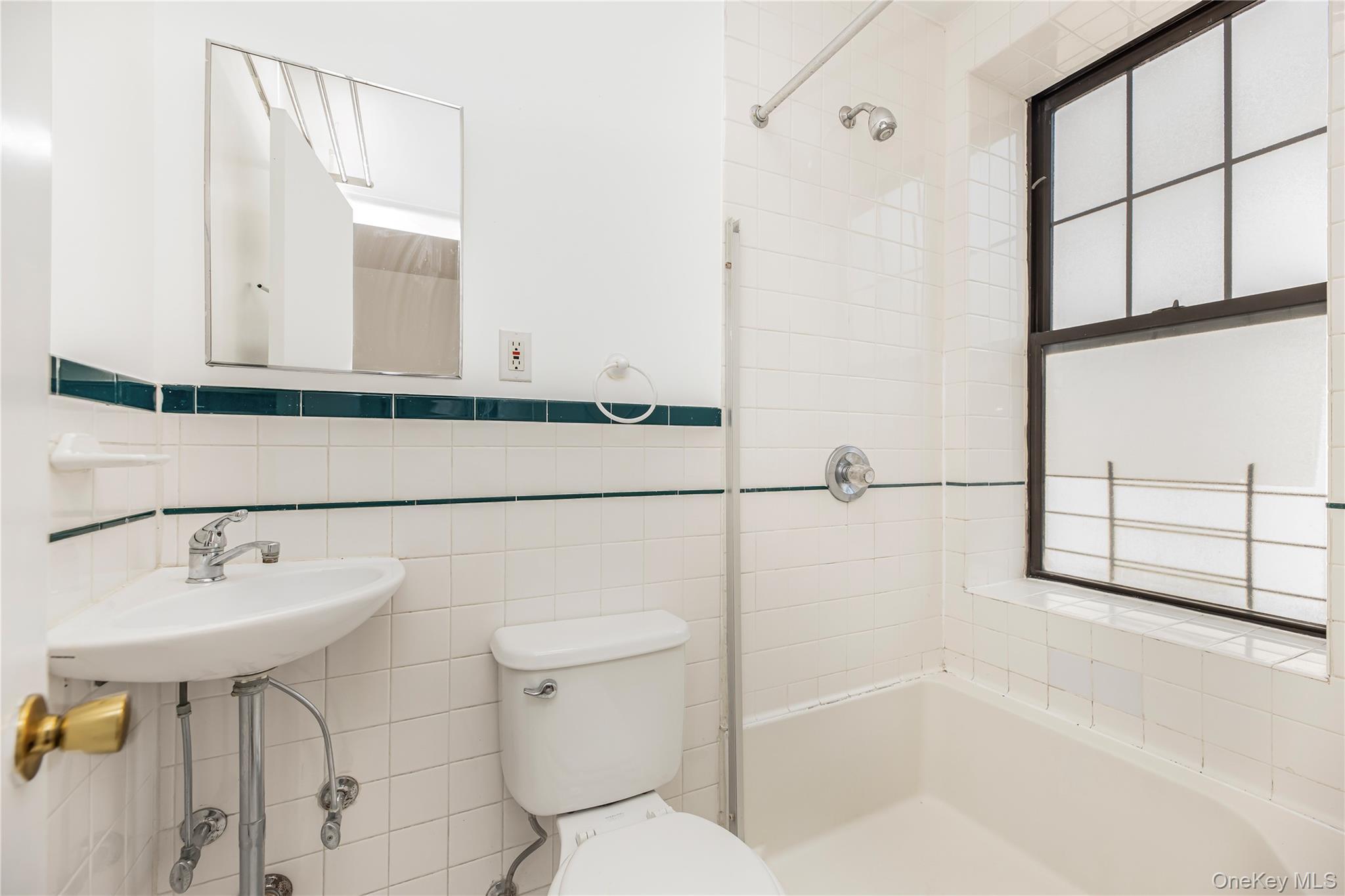 Coop Convent  Manhattan, NY 10027, MLS-897560-20