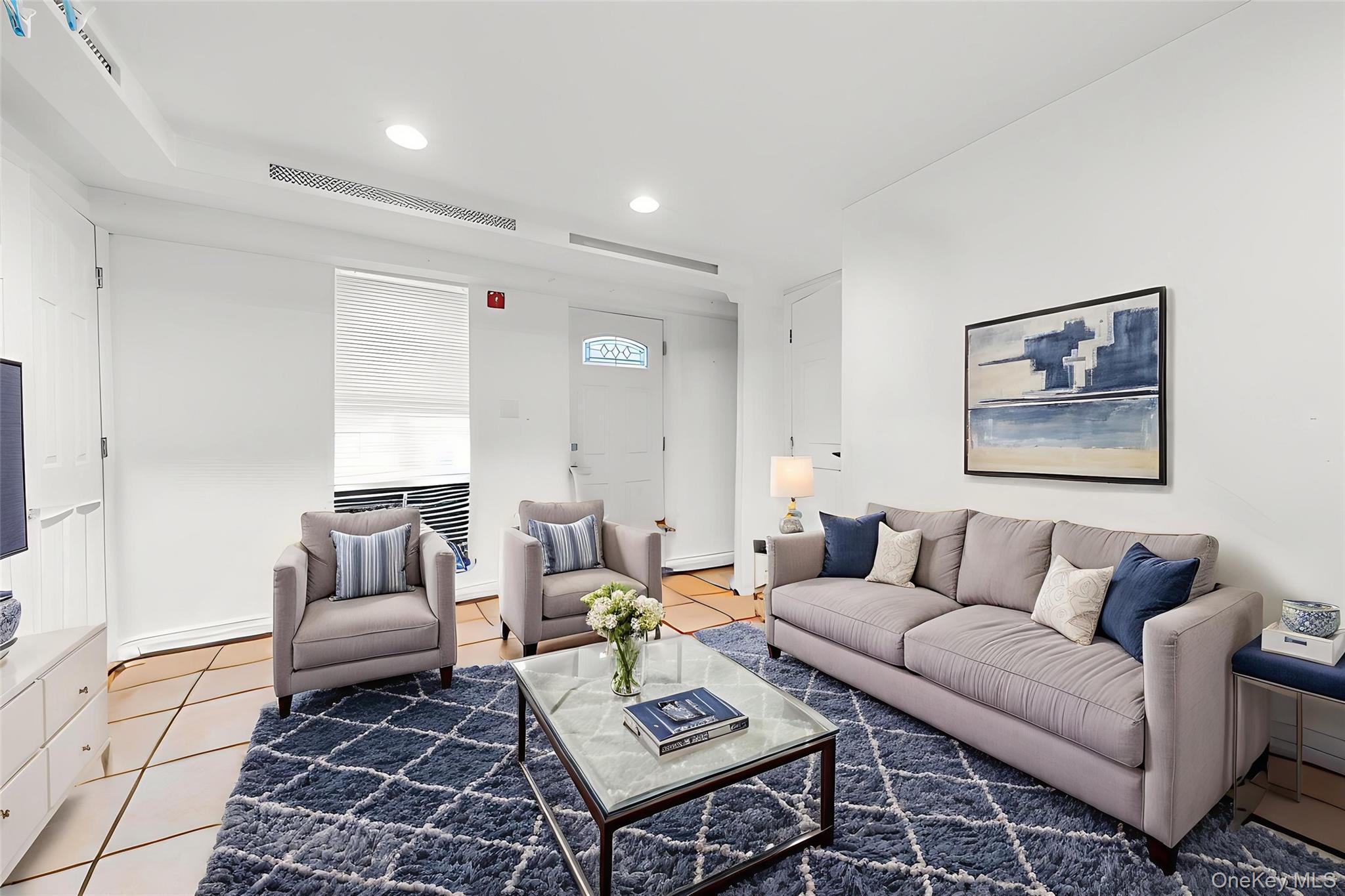 Single Family Willow  Nassau County, NY 11542, MLS-897567-18