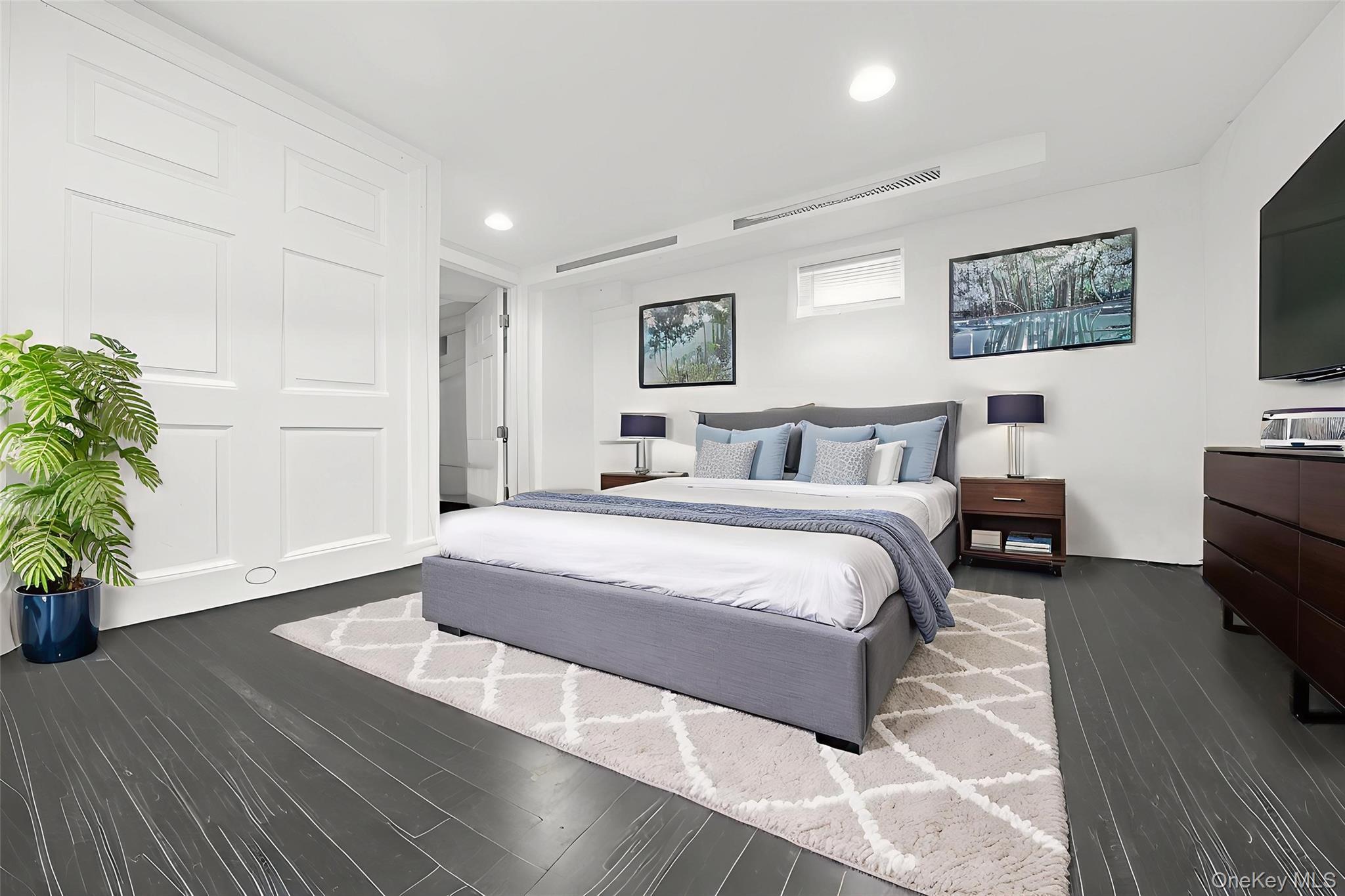 Single Family Willow  Nassau County, NY 11542, MLS-897567-20