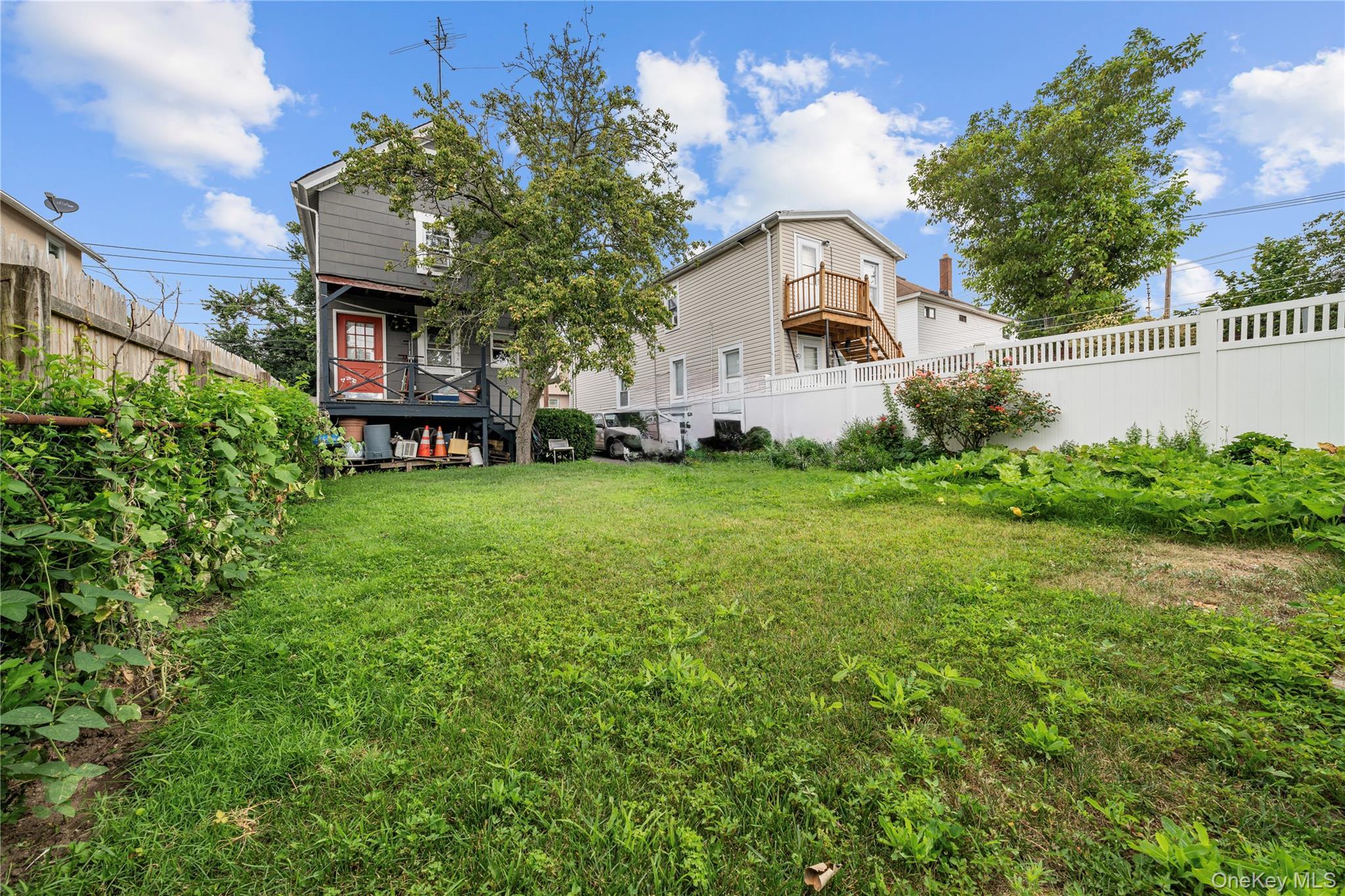 Single Family Willow  Nassau County, NY 11542, MLS-897567-28