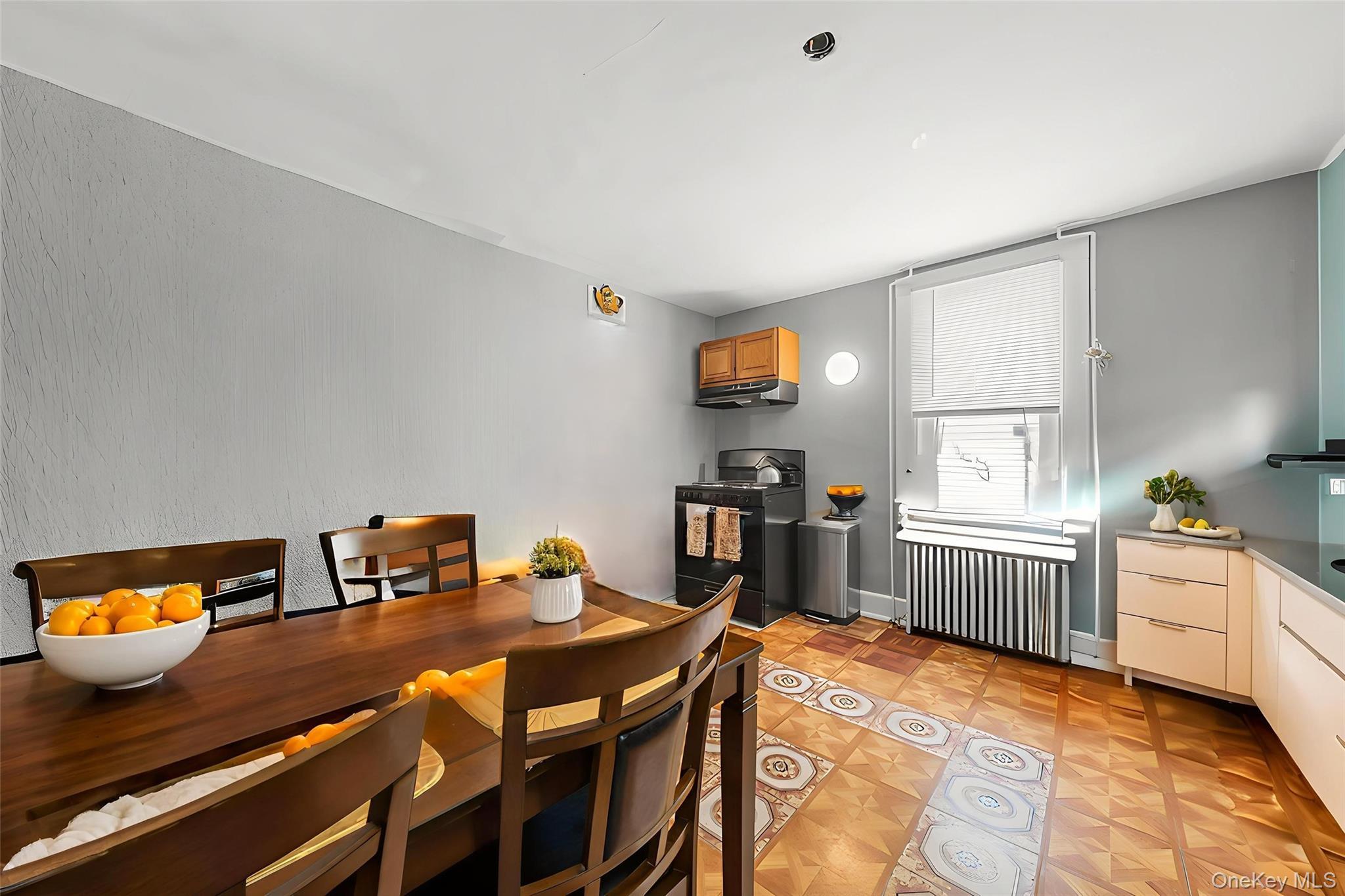 Single Family Willow  Nassau County, NY 11542, MLS-897567-6