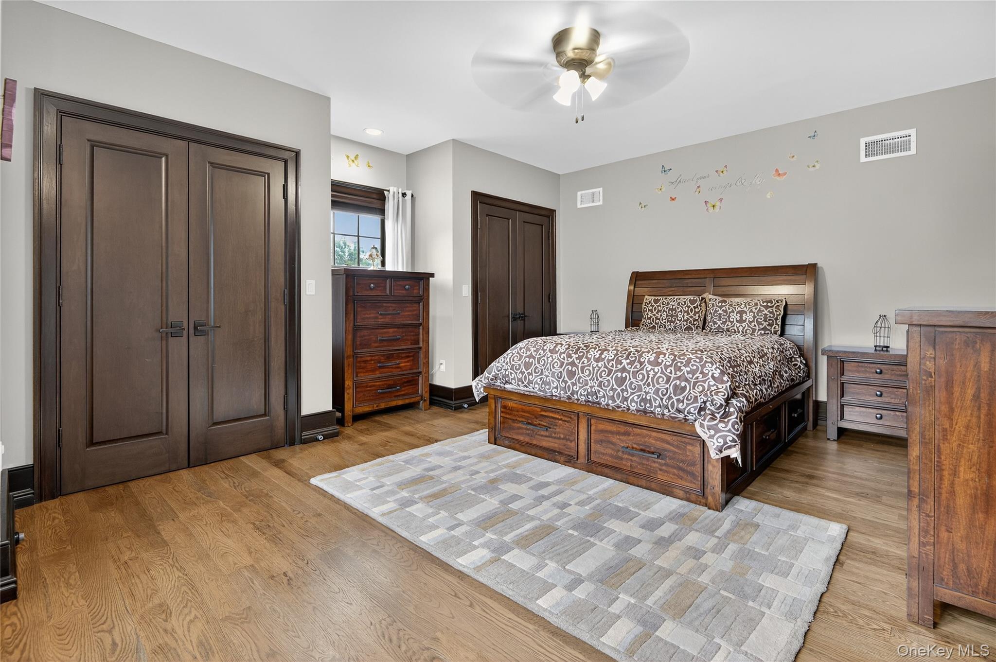 Single Family Gloria Suffolk County, NY 11743, MLS-897606-34