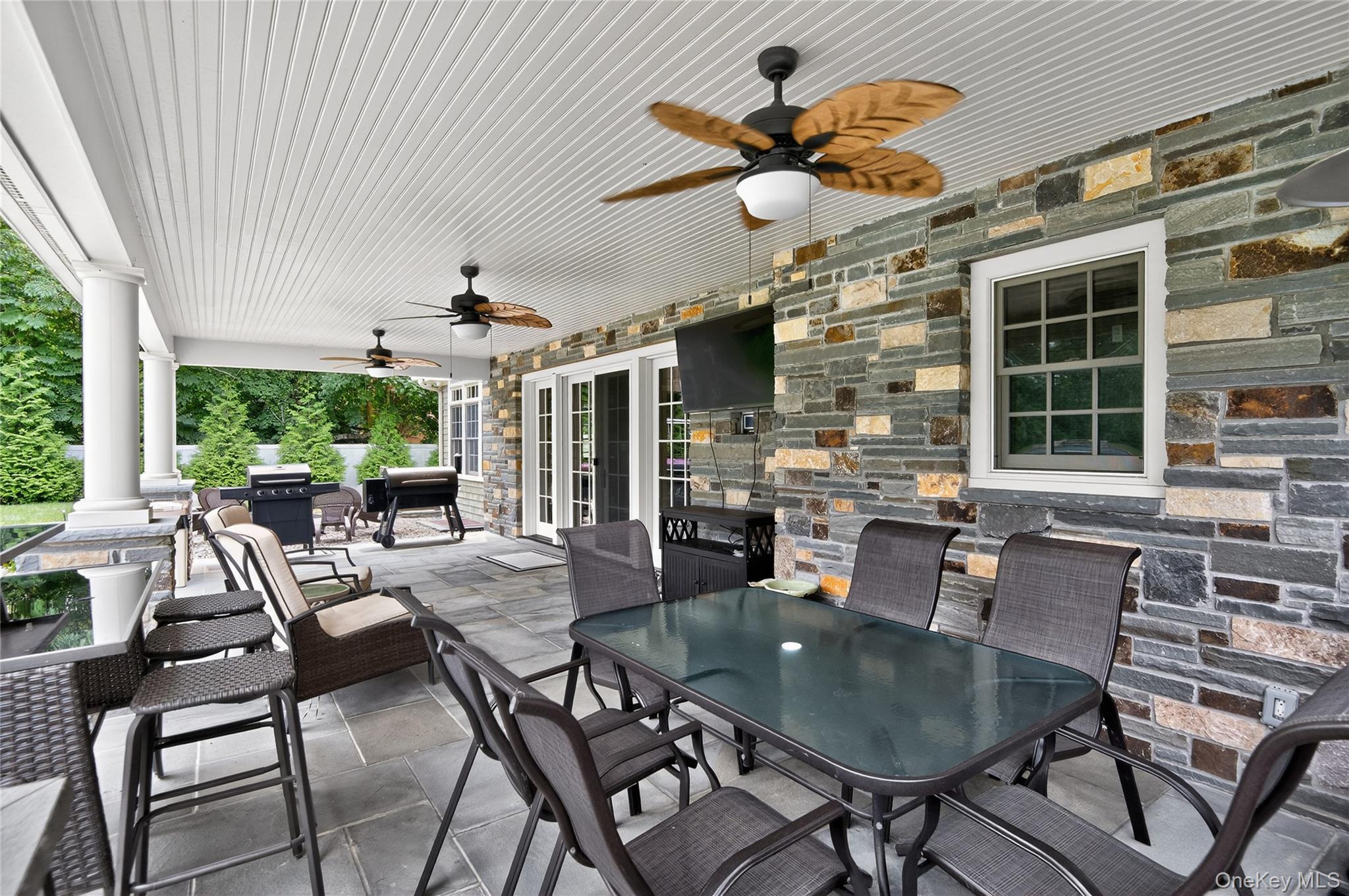 Single Family Gloria Suffolk County, NY 11743, MLS-897606-44