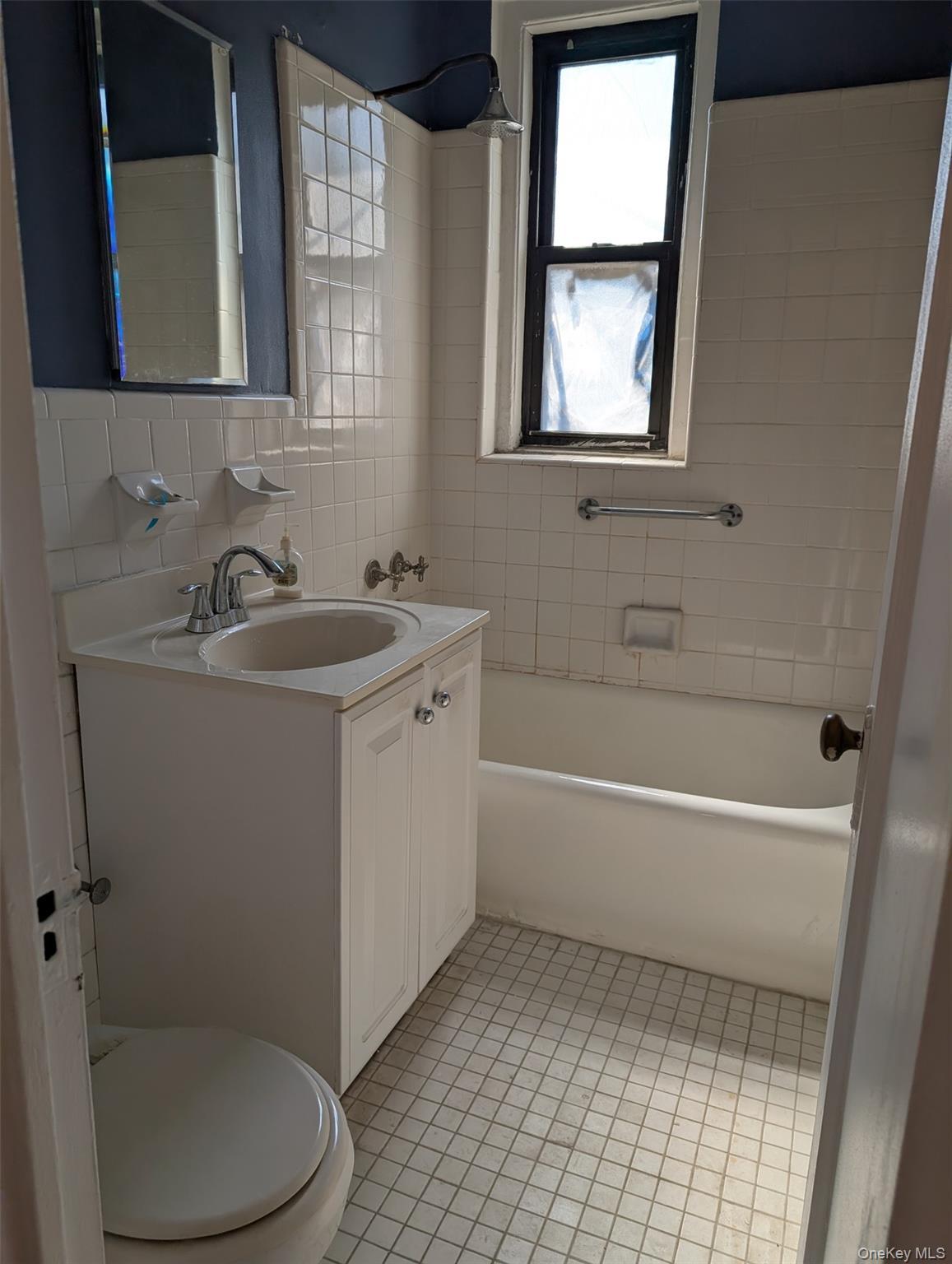 Condo Austin  Queens, NY 11375, MLS-897610-4