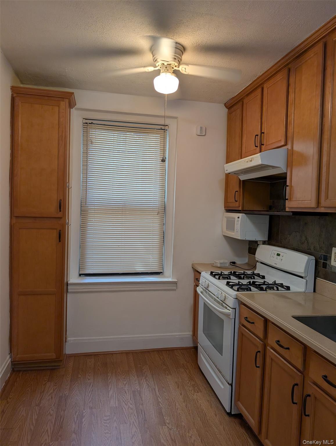 Condo Austin  Queens, NY 11375, MLS-897610-5