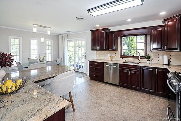 Single Family Barnum  Nassau County, NY 11803, MLS-897624-15