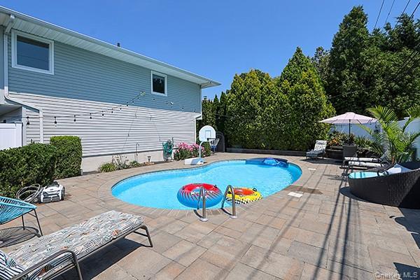 Single Family Barnum  Nassau County, NY 11803, MLS-897624-2