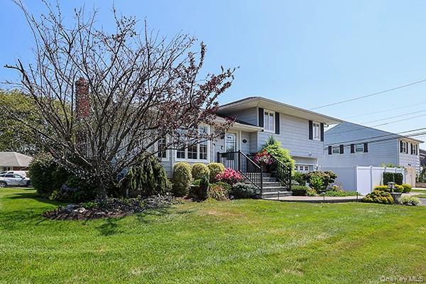 Single Family Barnum  Nassau County, NY 11803, MLS-897624-36