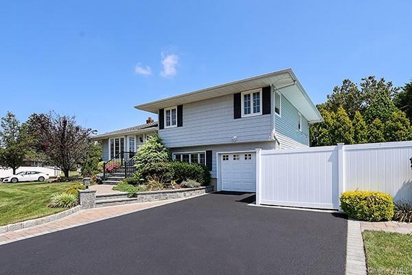 Single Family Barnum  Nassau County, NY 11803, MLS-897624-39