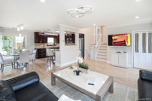 Single Family Barnum  Nassau County, NY 11803, MLS-897624-7