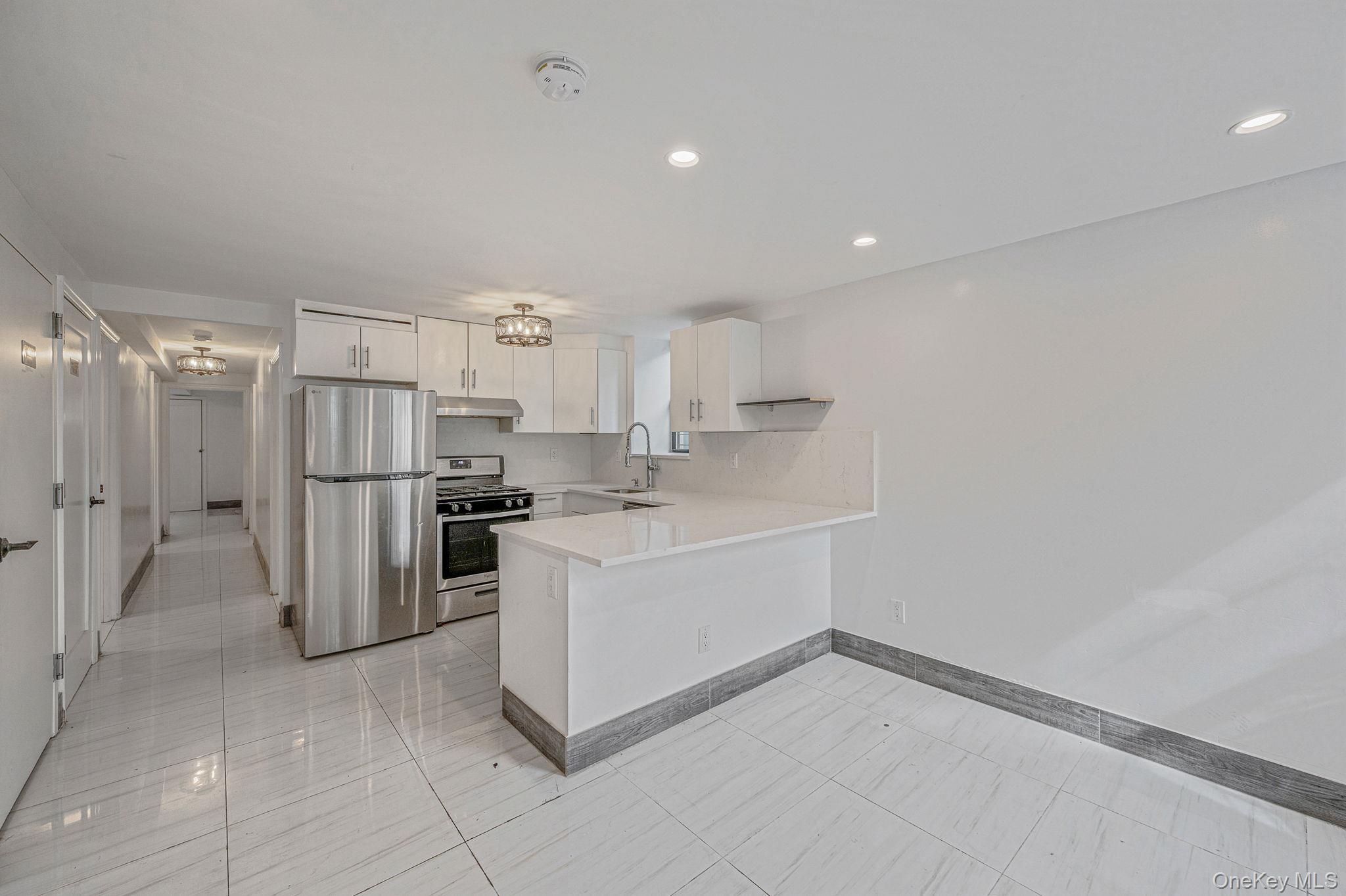 Single Family Tilden Bronx, NY 10469, MLS-897645-2