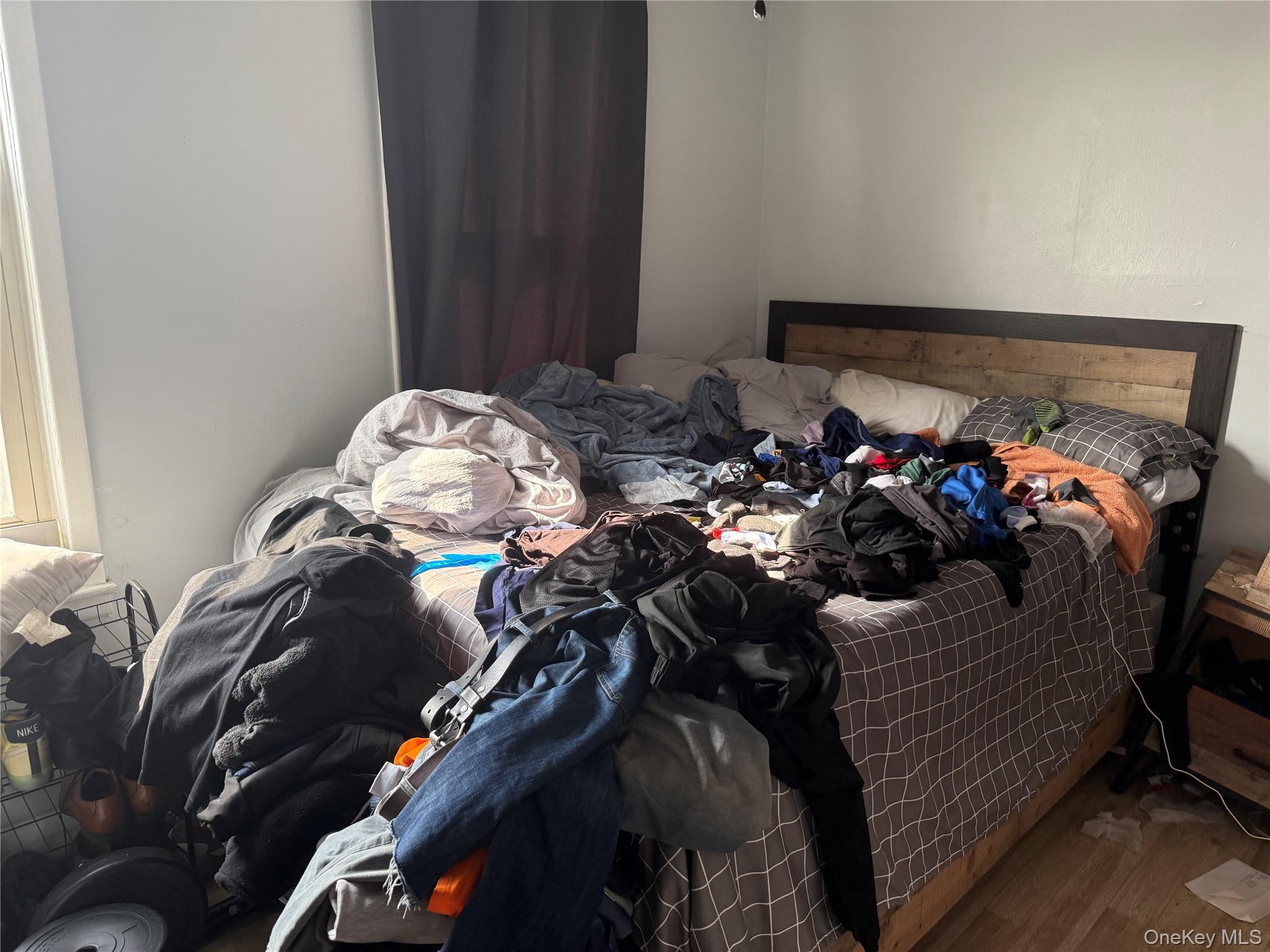 Single Family 91 St  Brooklyn, NY 11236, MLS-897720-23