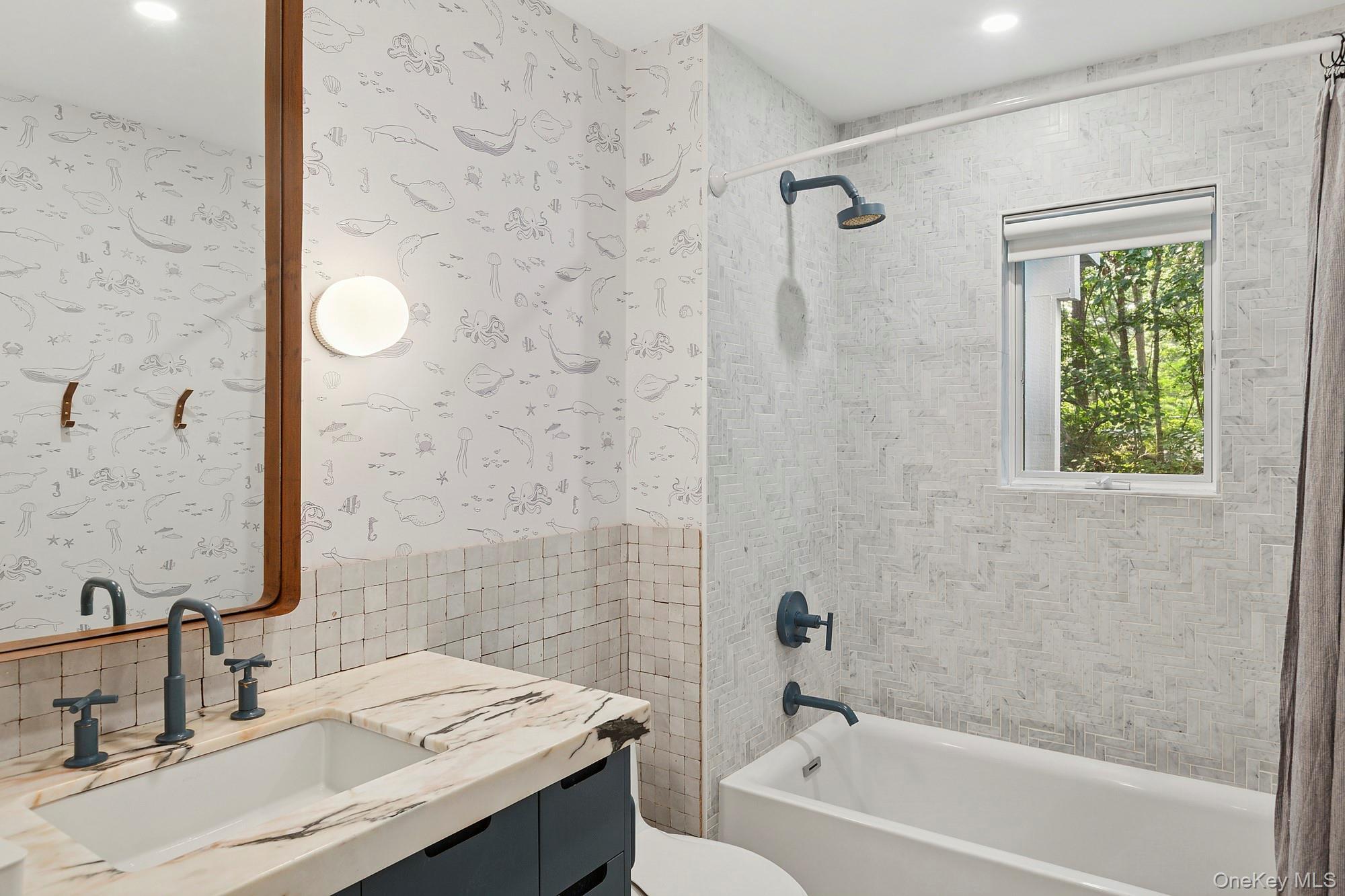 Single Family Honeysuckle Suffolk County, NY 11942, MLS-897751-16