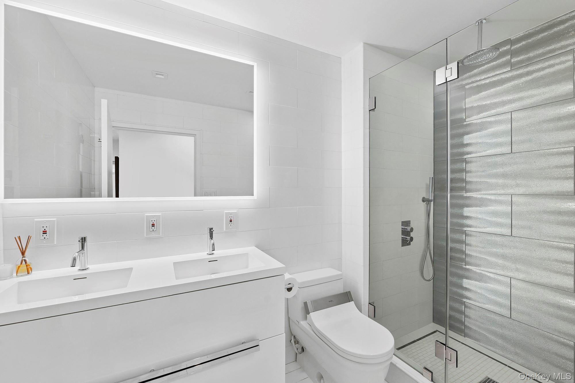 Single Family Honeysuckle Suffolk County, NY 11942, MLS-897751-17