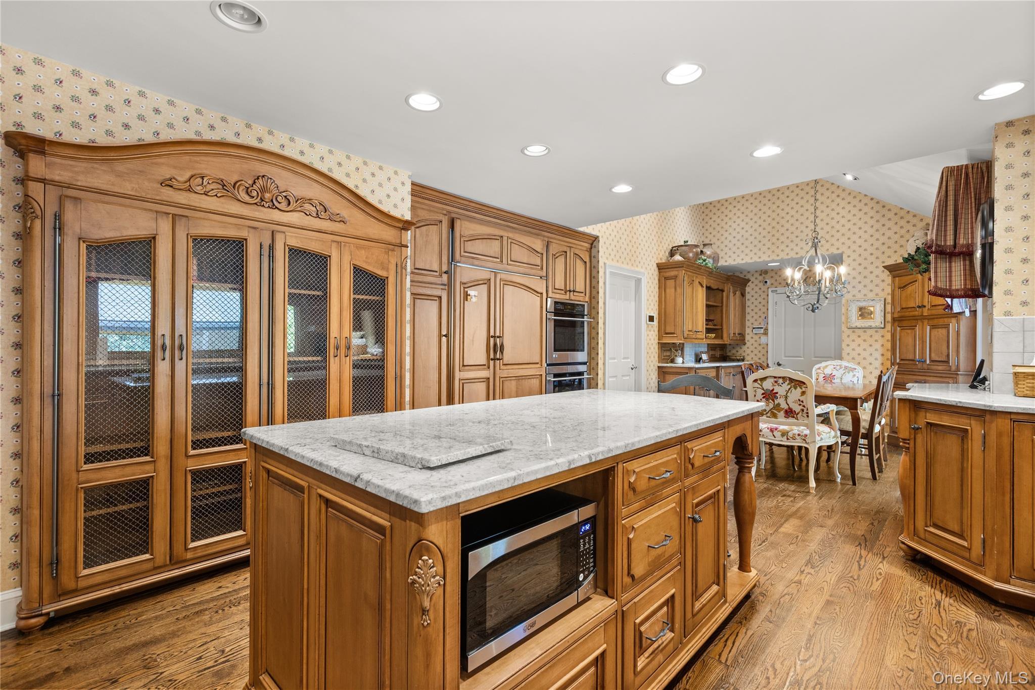 Single Family Half Hollow Suffolk County, NY 11746, MLS-897801-23