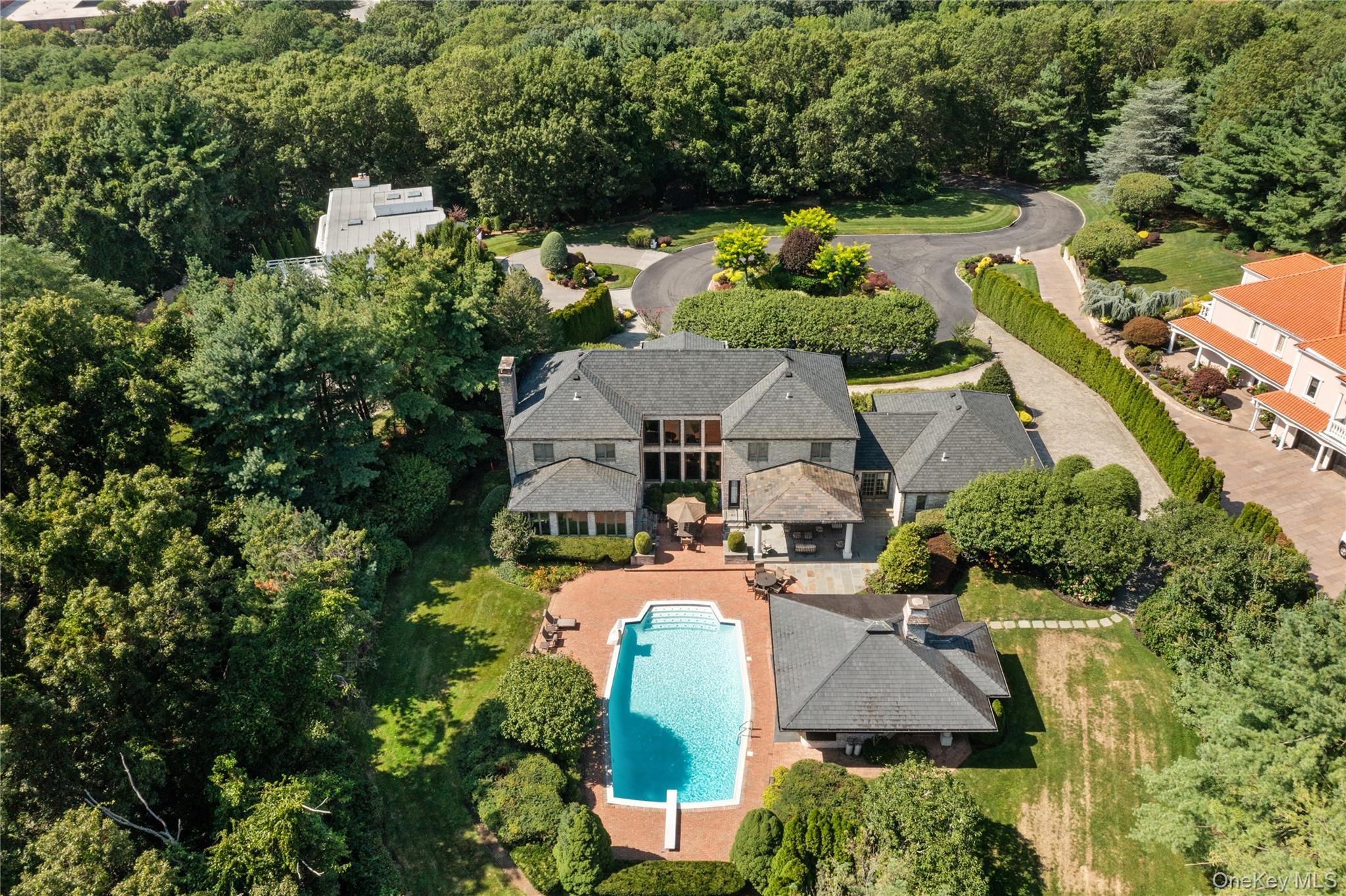 Single Family Half Hollow Suffolk County, NY 11746, MLS-897801-6