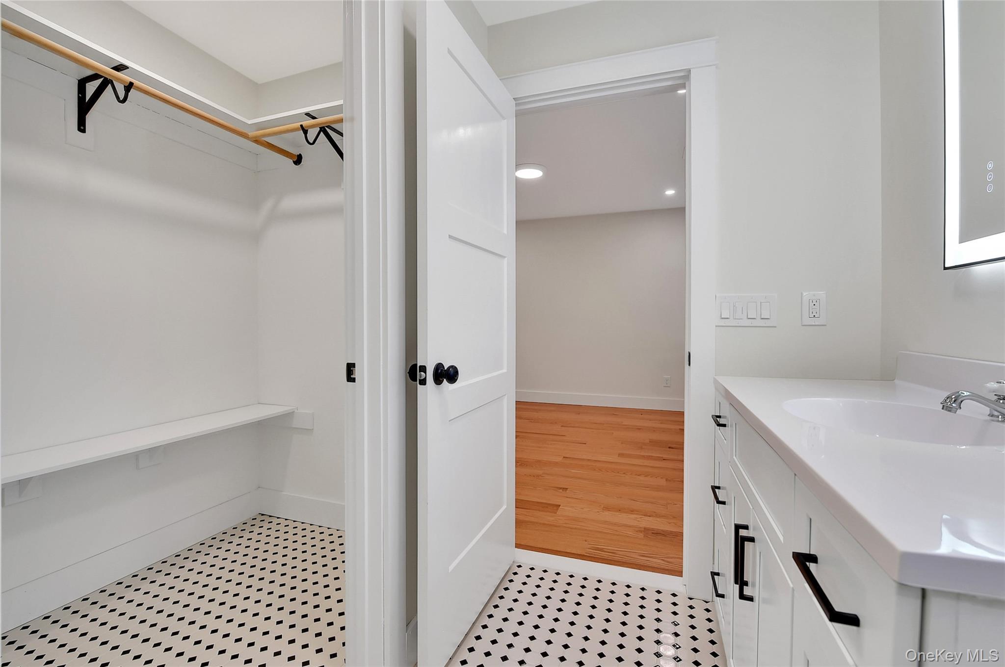 Single Family Clark Orange County, NY 12543, MLS-897815-27