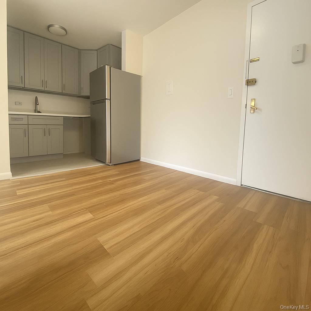 Apartment Highland  Queens, NY 11432, MLS-897828-3