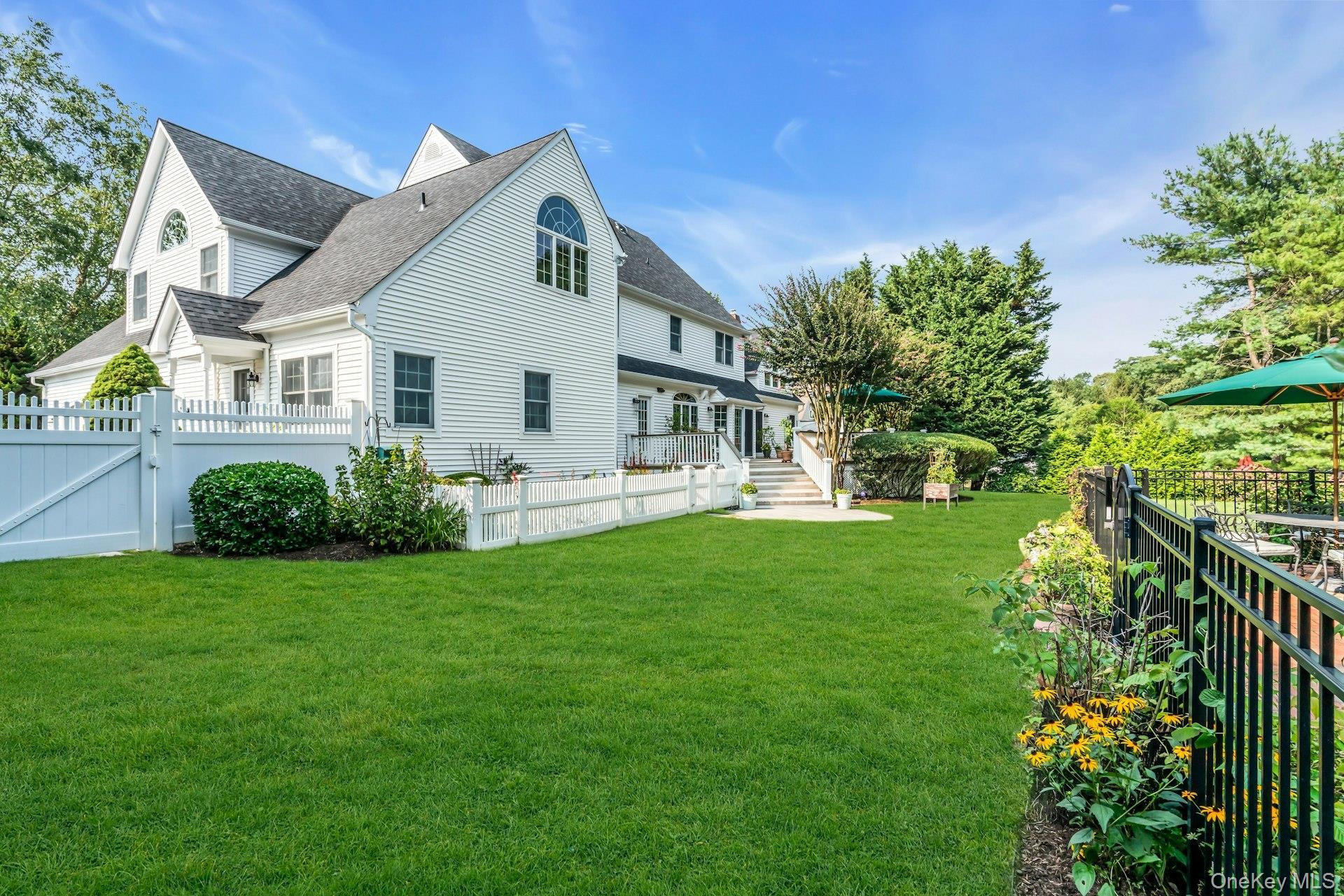 Single Family Grasslands  Suffolk County, NY 11766, MLS-897850-35