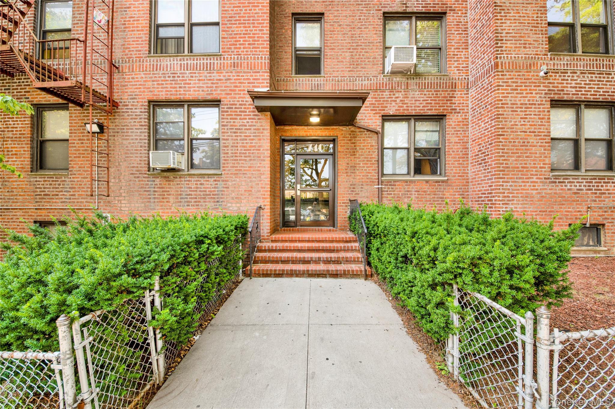 Coop 232nd  Bronx, NY 10466, MLS-897861-11