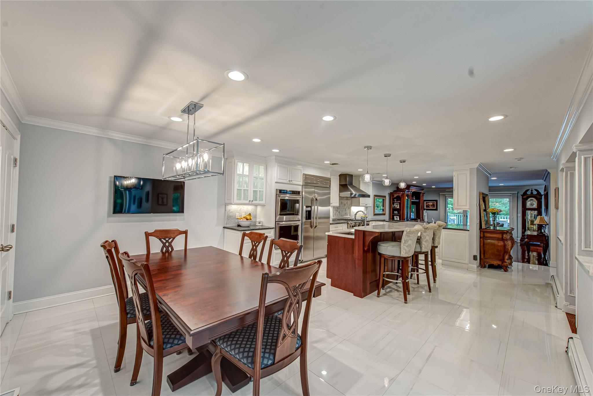 Condo Wood Path  Suffolk County, NY 11768, MLS-897900-16