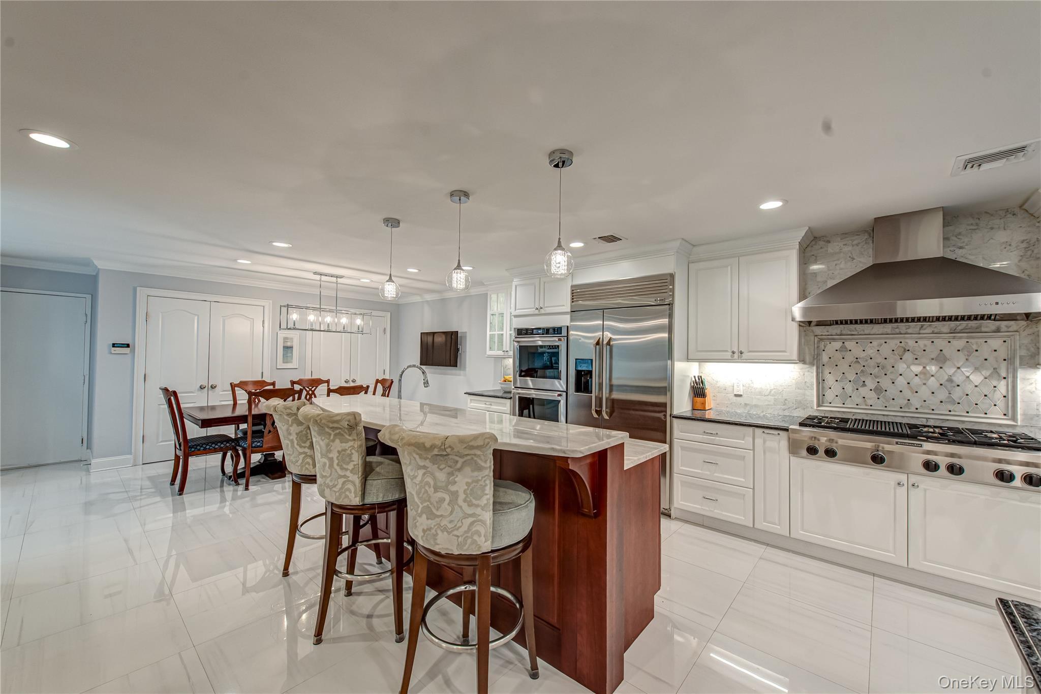 Condo Wood Path  Suffolk County, NY 11768, MLS-897900-18