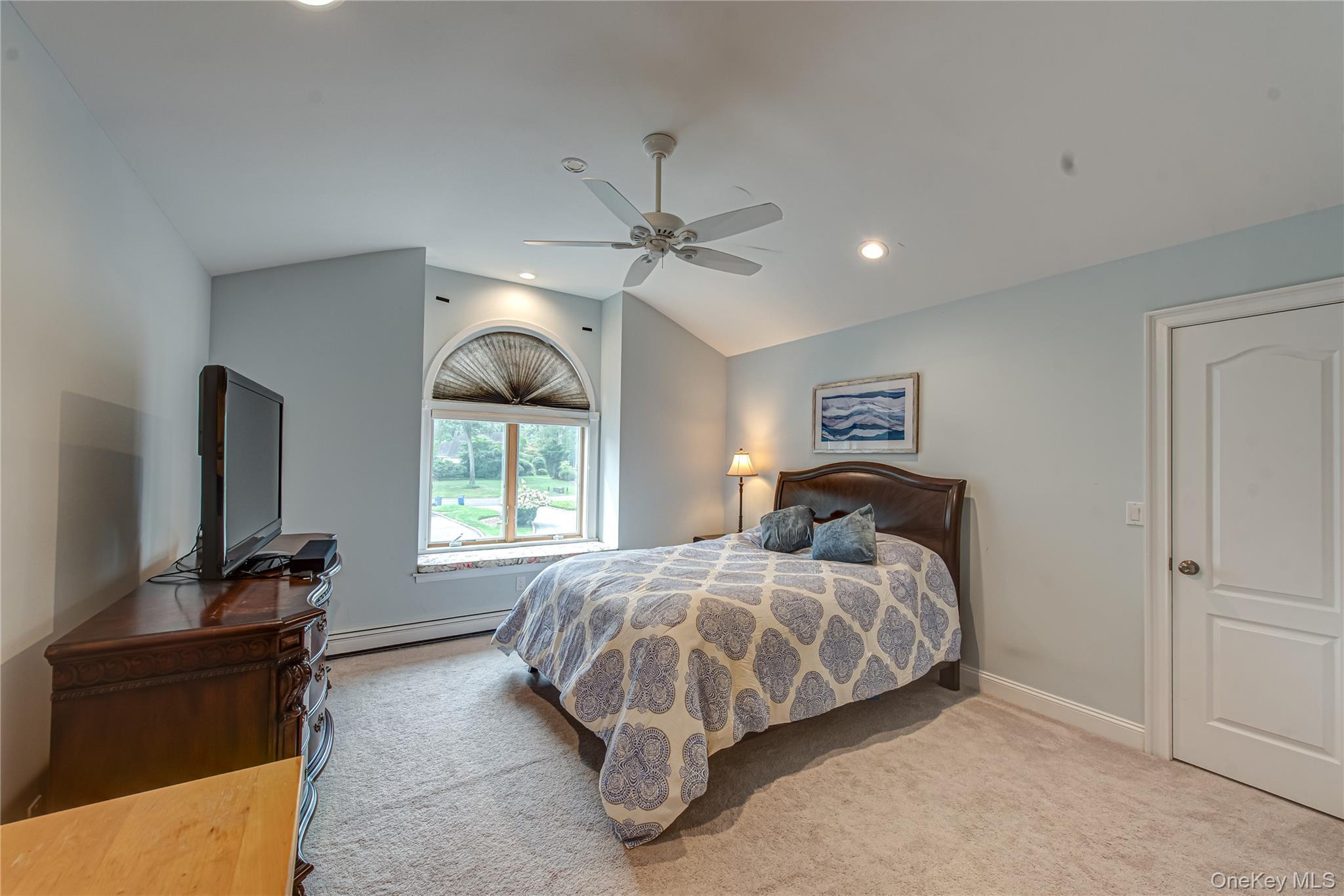 Condo Wood Path  Suffolk County, NY 11768, MLS-897900-37