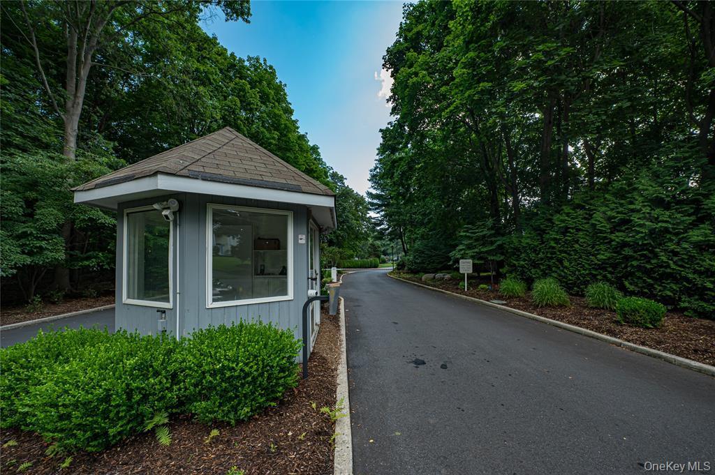 Condo Wood Path  Suffolk County, NY 11768, MLS-897900-46