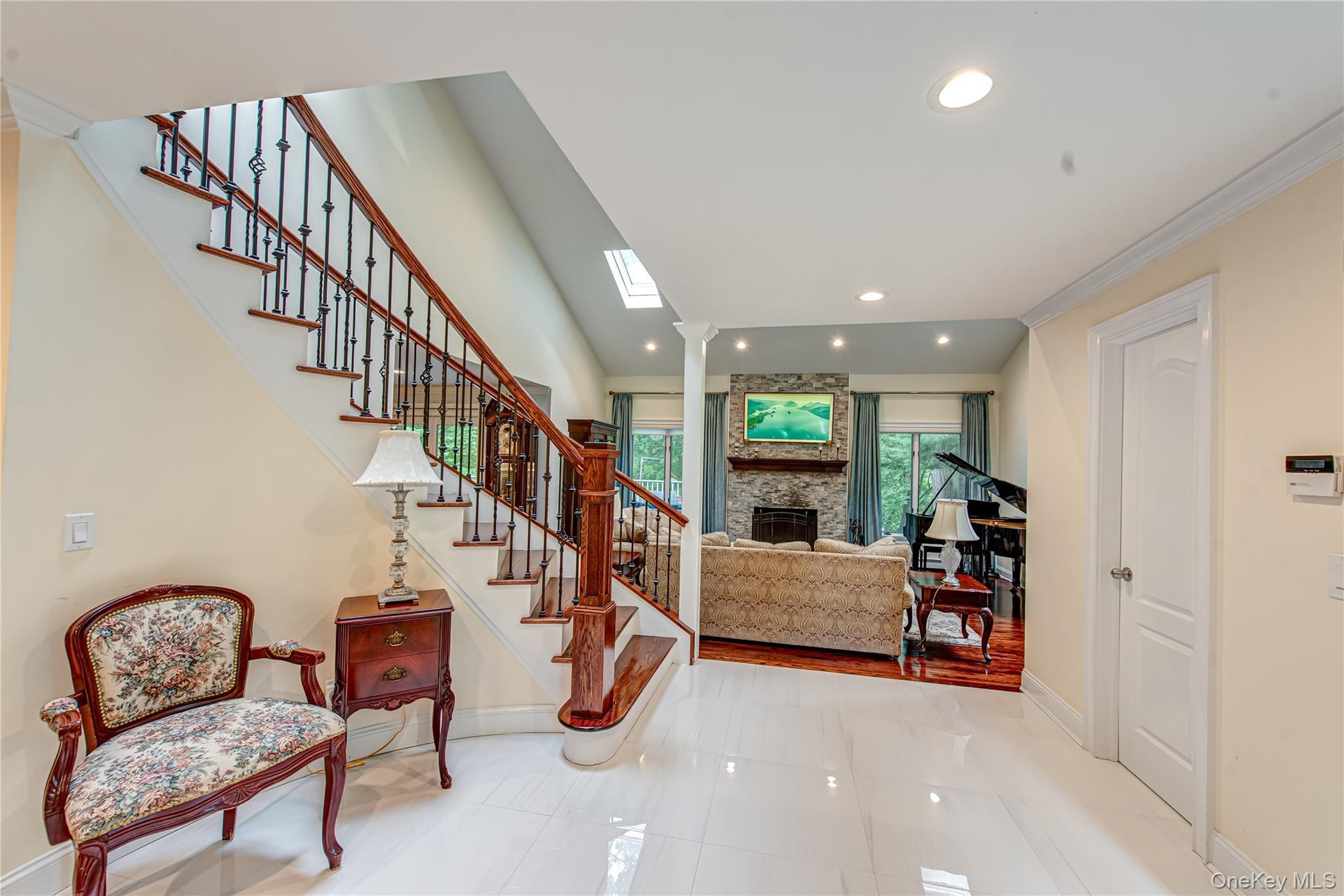 Condo Wood Path  Suffolk County, NY 11768, MLS-897900-7