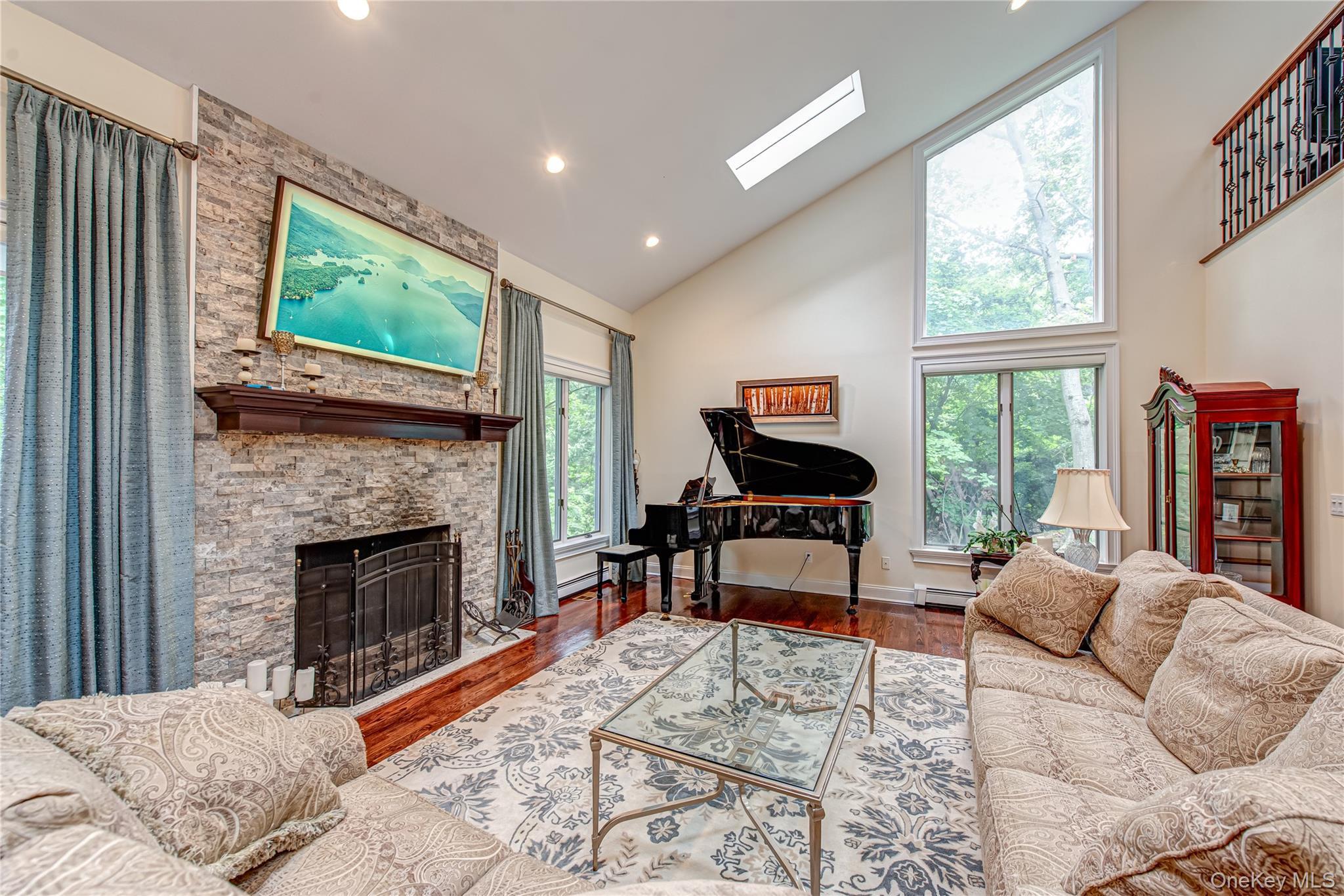 Condo Wood Path  Suffolk County, NY 11768, MLS-897900-9