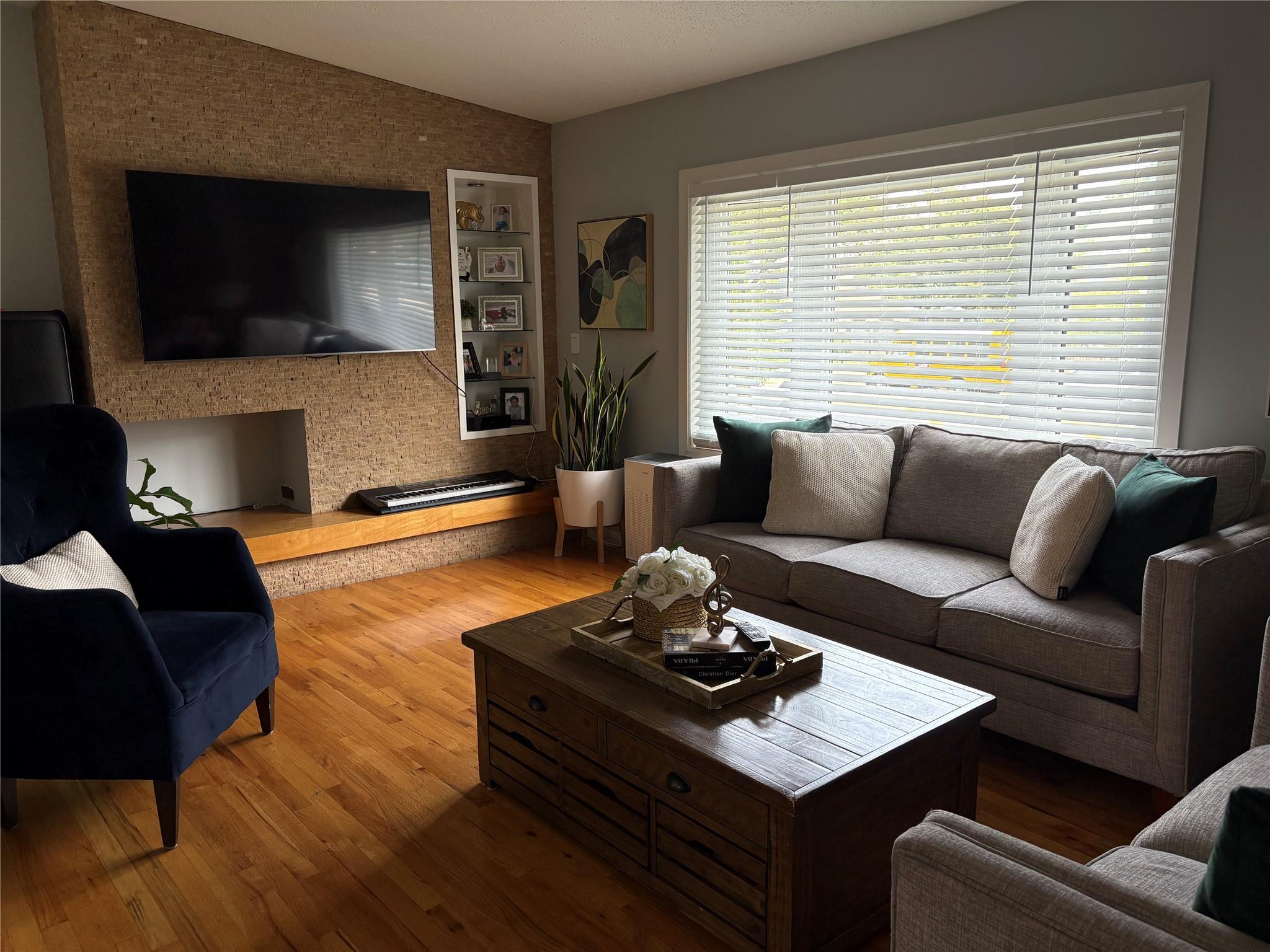 Single Family Louis Nine Blvd  Bronx, NY 10459, MLS-897918-11