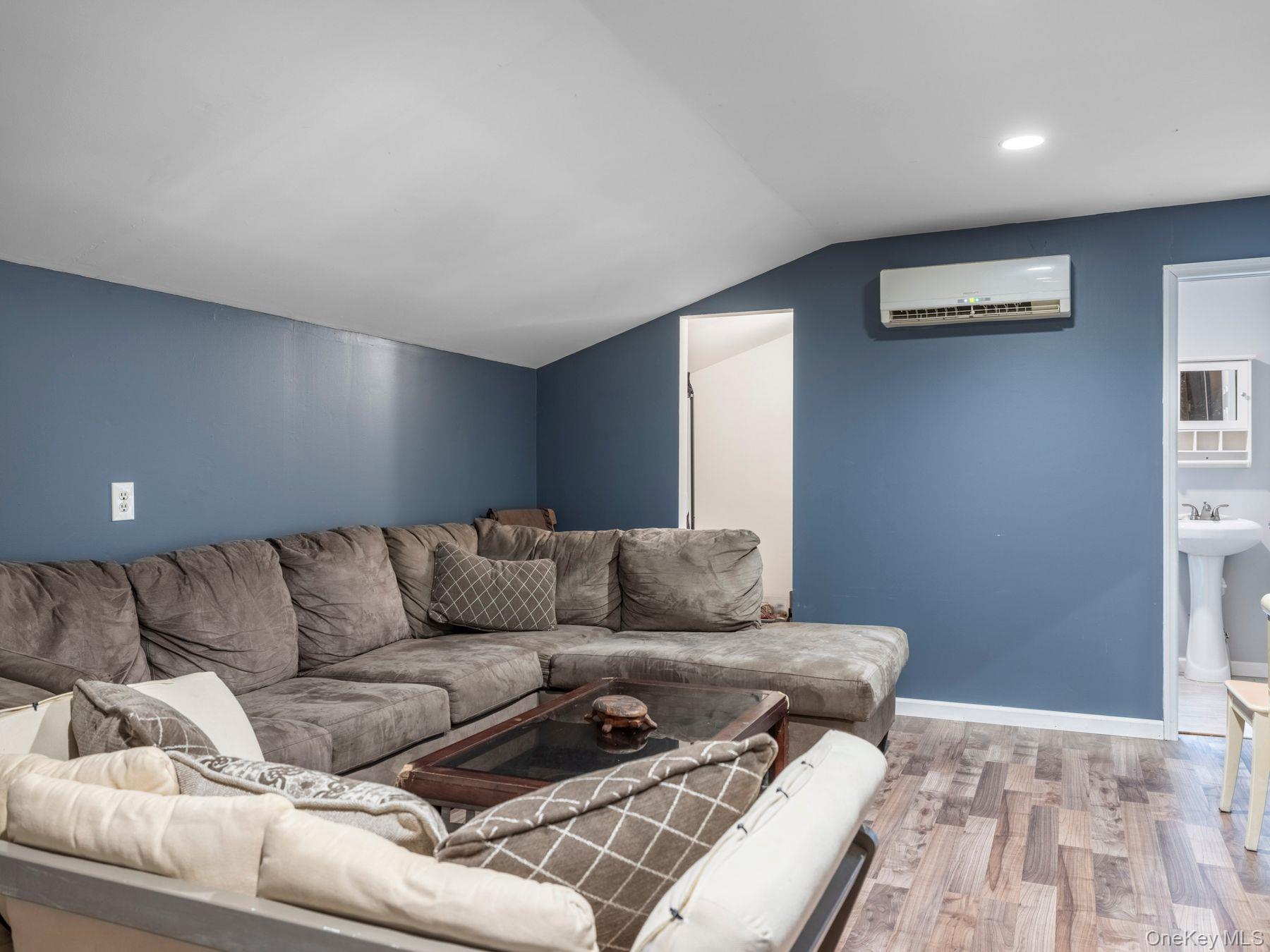 Single Family Lincoln Greene County, NY 12413, MLS-897931-8