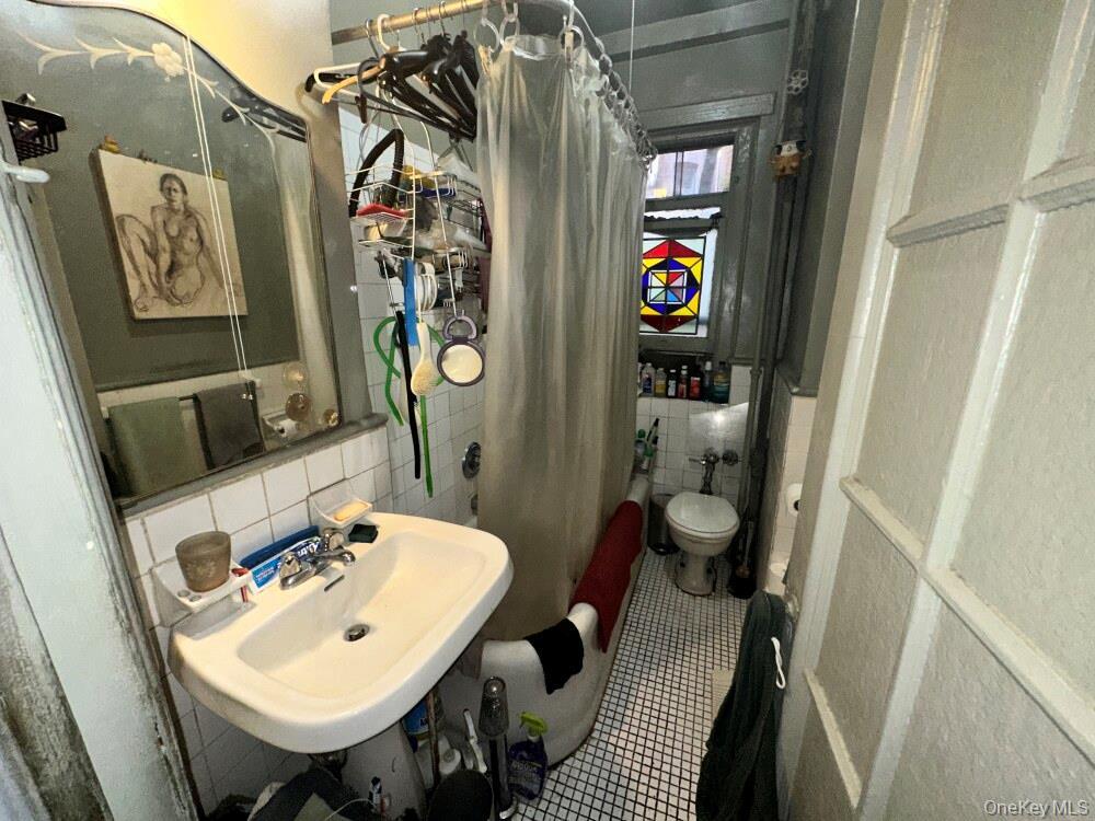 Condo 81st  Manhattan, NY 10024, MLS-897958-12