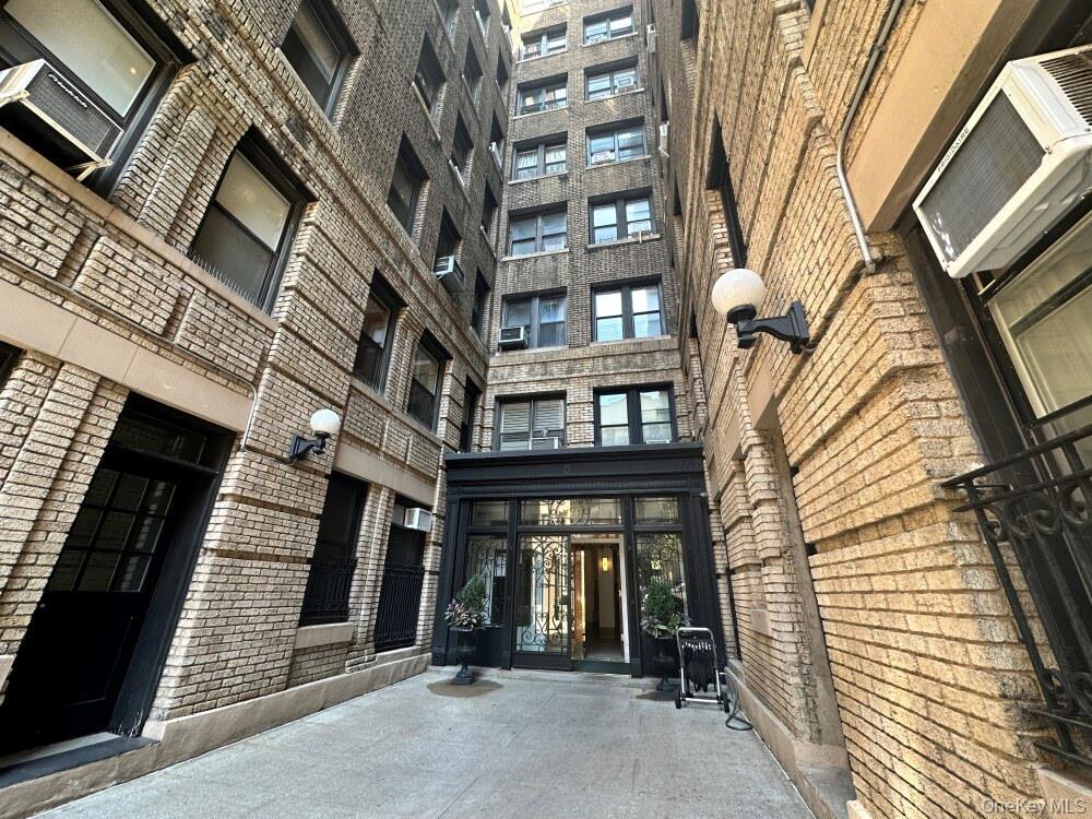 Condo 81st  Manhattan, NY 10024, MLS-897958-15