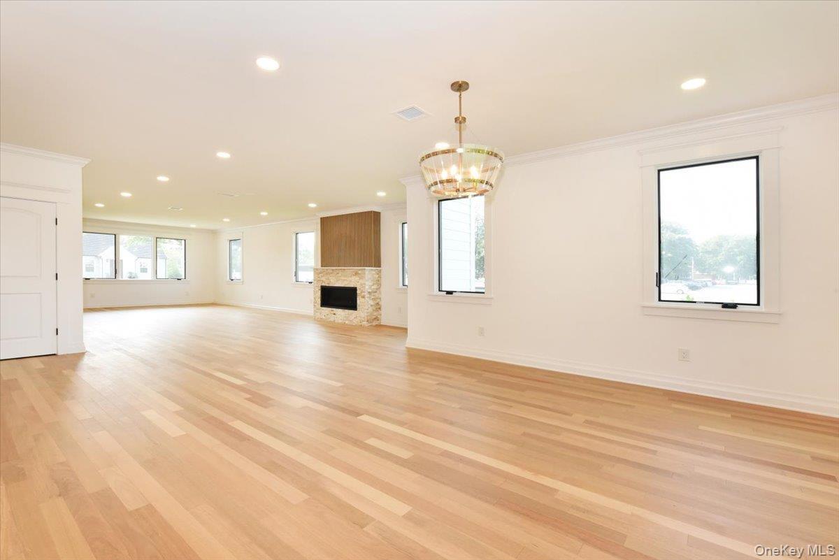 Single Family Norman Nassau County, NY 11040, MLS-897988-11