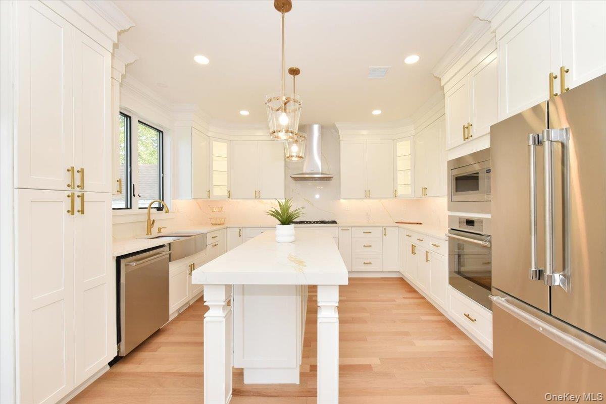 Single Family Norman Nassau County, NY 11040, MLS-897988-13