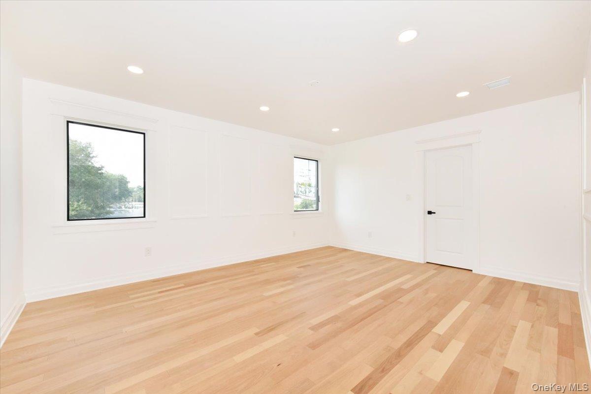 Single Family Norman Nassau County, NY 11040, MLS-897988-18