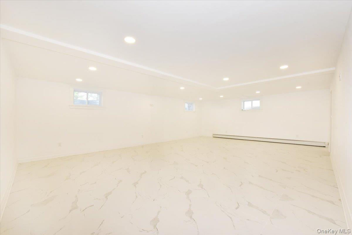 Single Family Norman Nassau County, NY 11040, MLS-897988-26