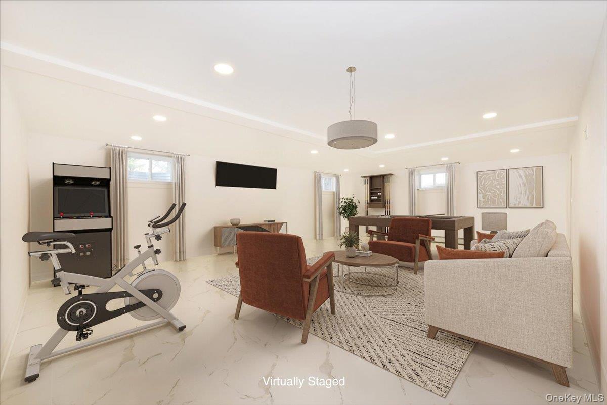 Single Family Norman Nassau County, NY 11040, MLS-897988-27